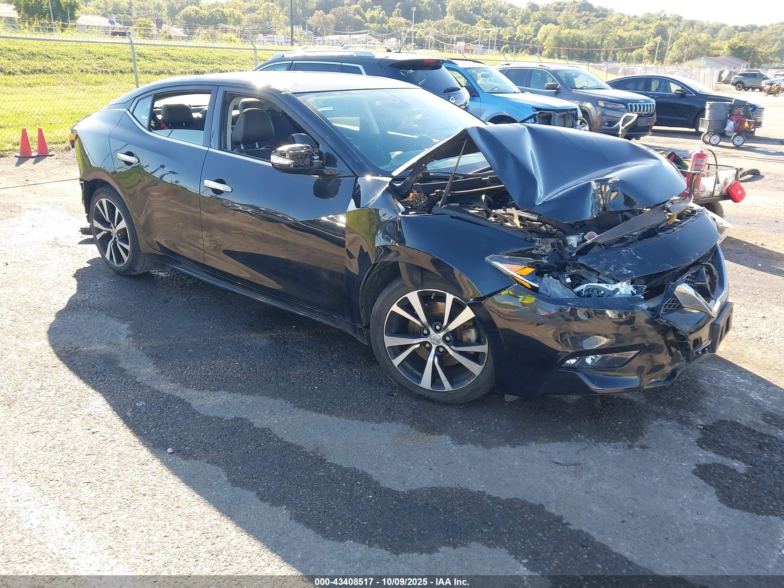 2018 Nissan Maxima SV, VIN 1N4AA6AP7JC399012 — Перед