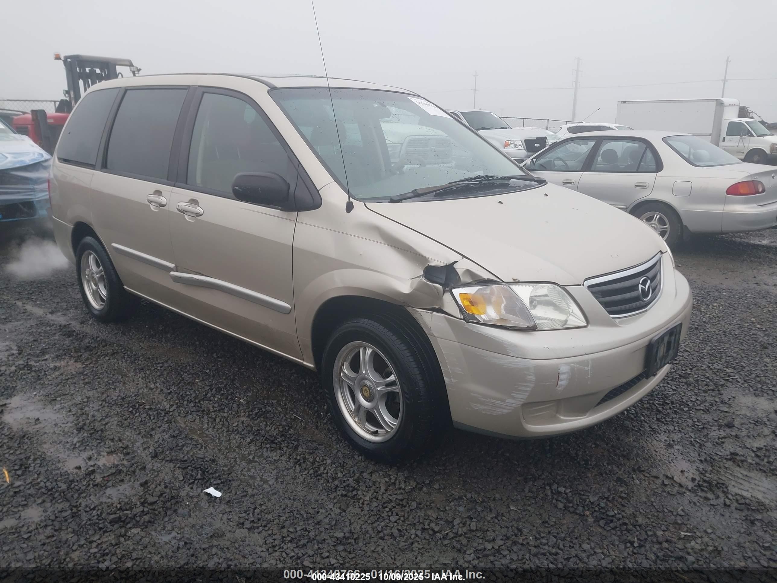 2000 Mazda MPV DX, VIN JM3LW28G8Y0113447 — Side