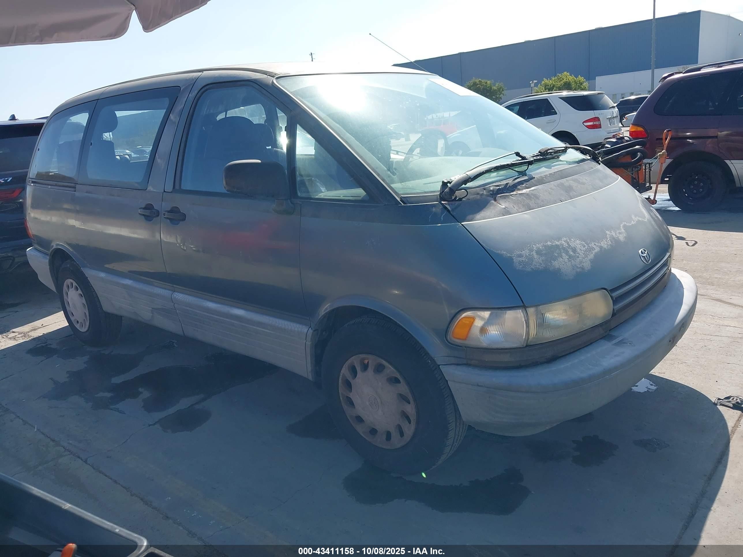 1991 Toyota Previa, VIN JT3AC11R3M0024334 — Normal wear