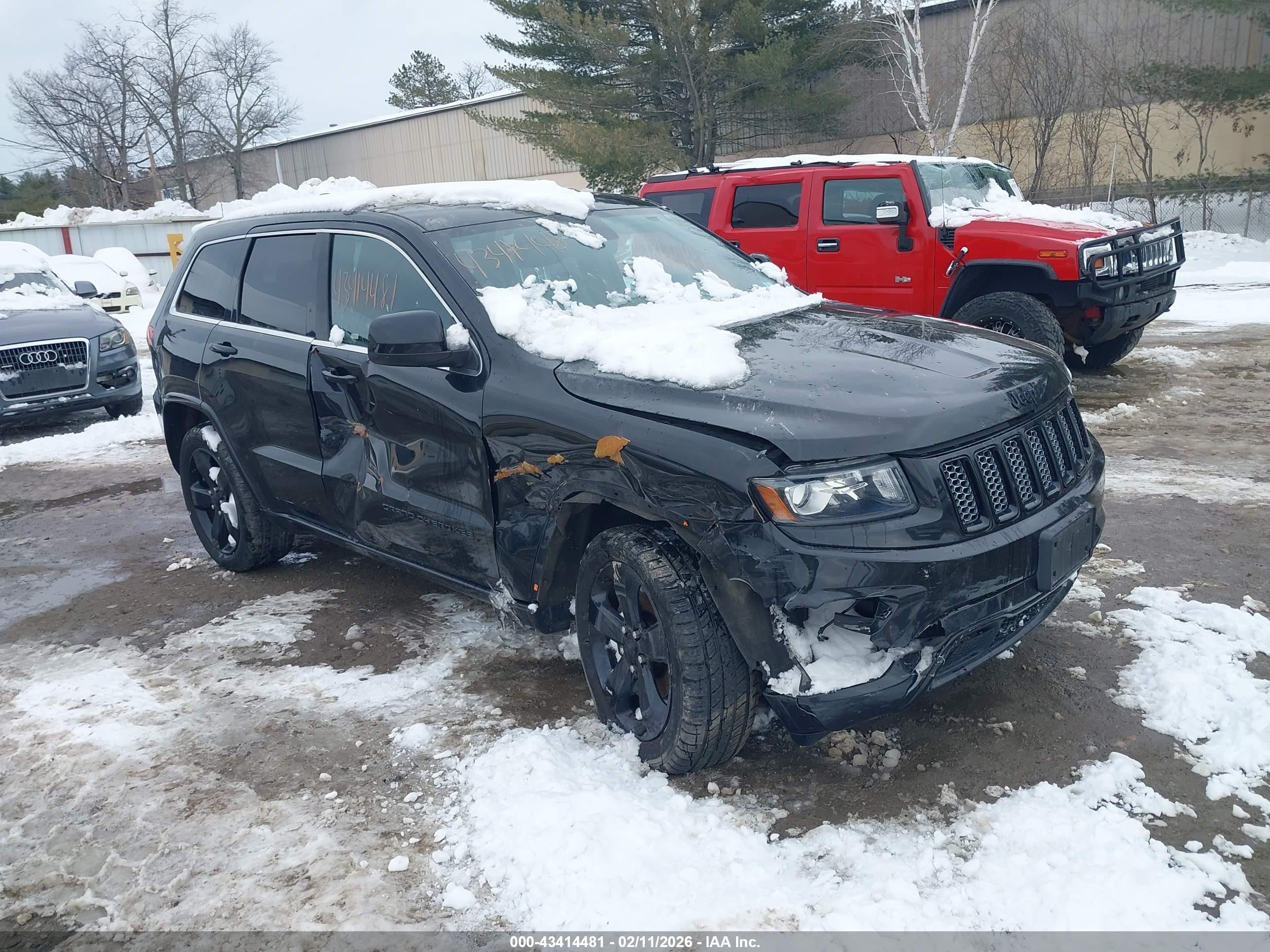 2014 Jeep Grand Cherokee Laredo, VIN 1C4RJFAG4EC521540 — Front end