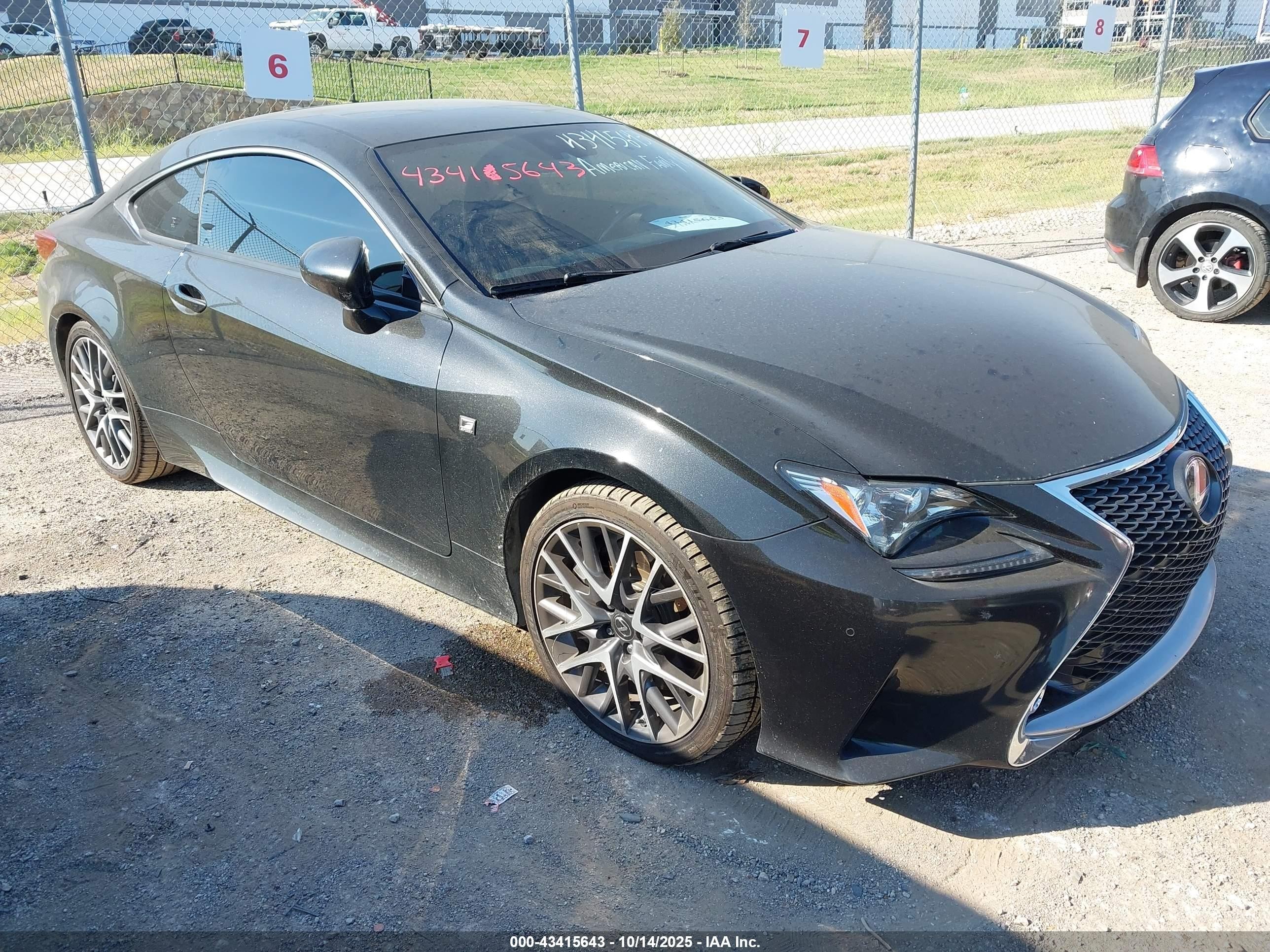 2018 Lexus RC 350, VIN JTHHZ5BC7J5018107 — Rear end