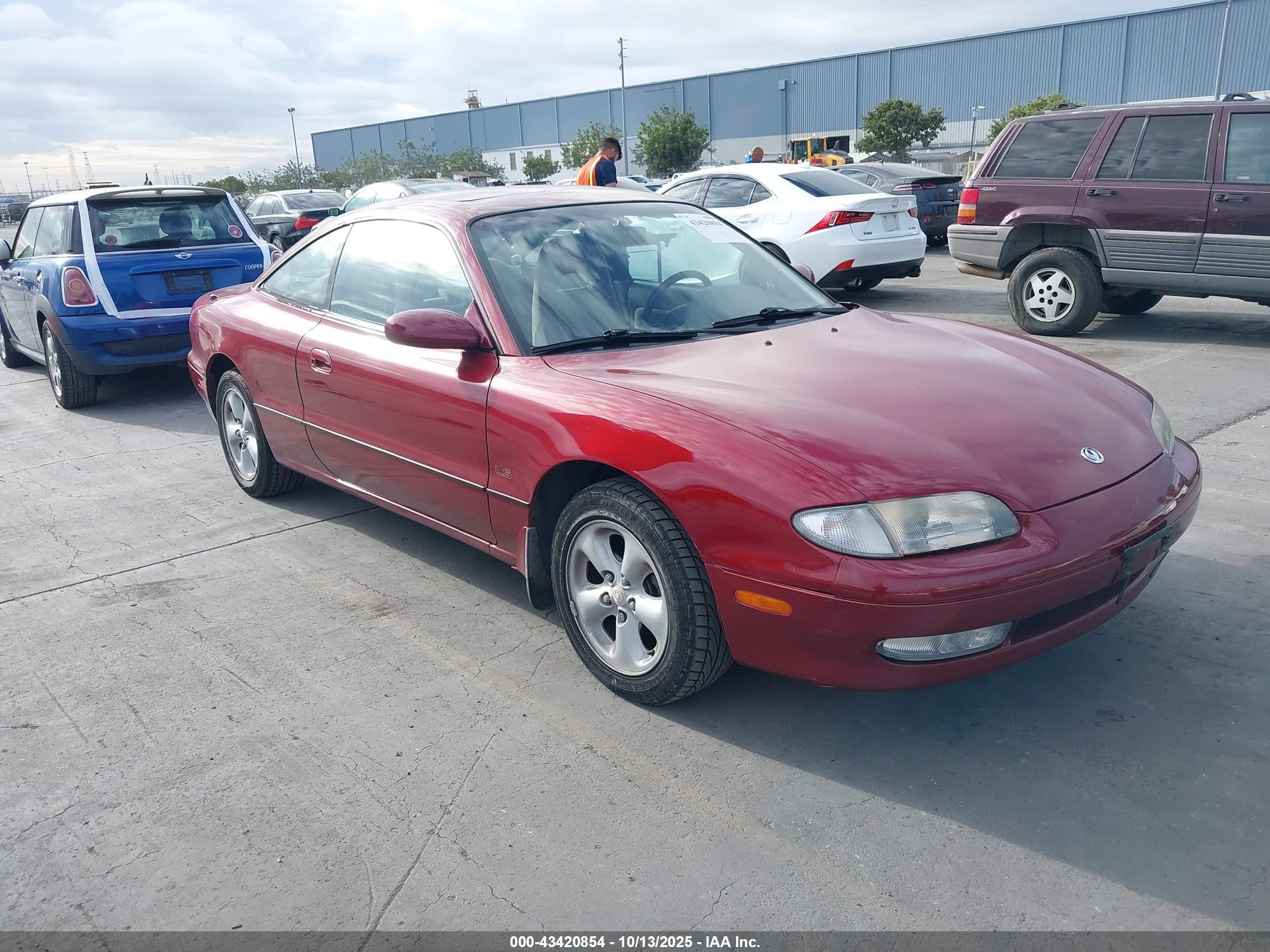1993 Mazda MX-6, VIN 1YVGE31B6P5115341 — Normal wear