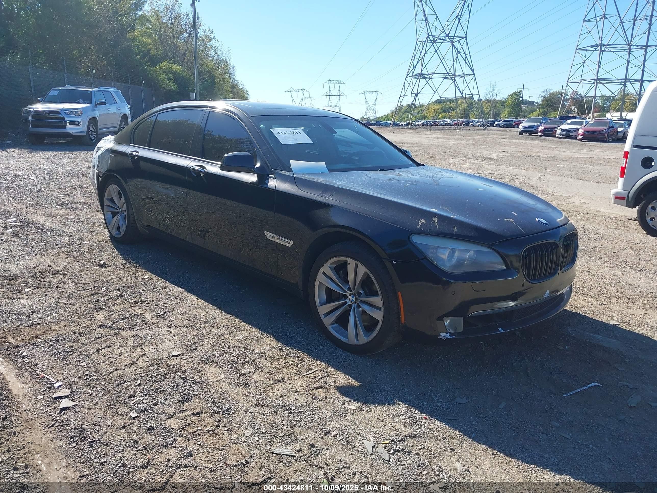 2011 BMW 7 Series 750Li xDrive, VIN WBAKC8C58BC432193 — Rear end