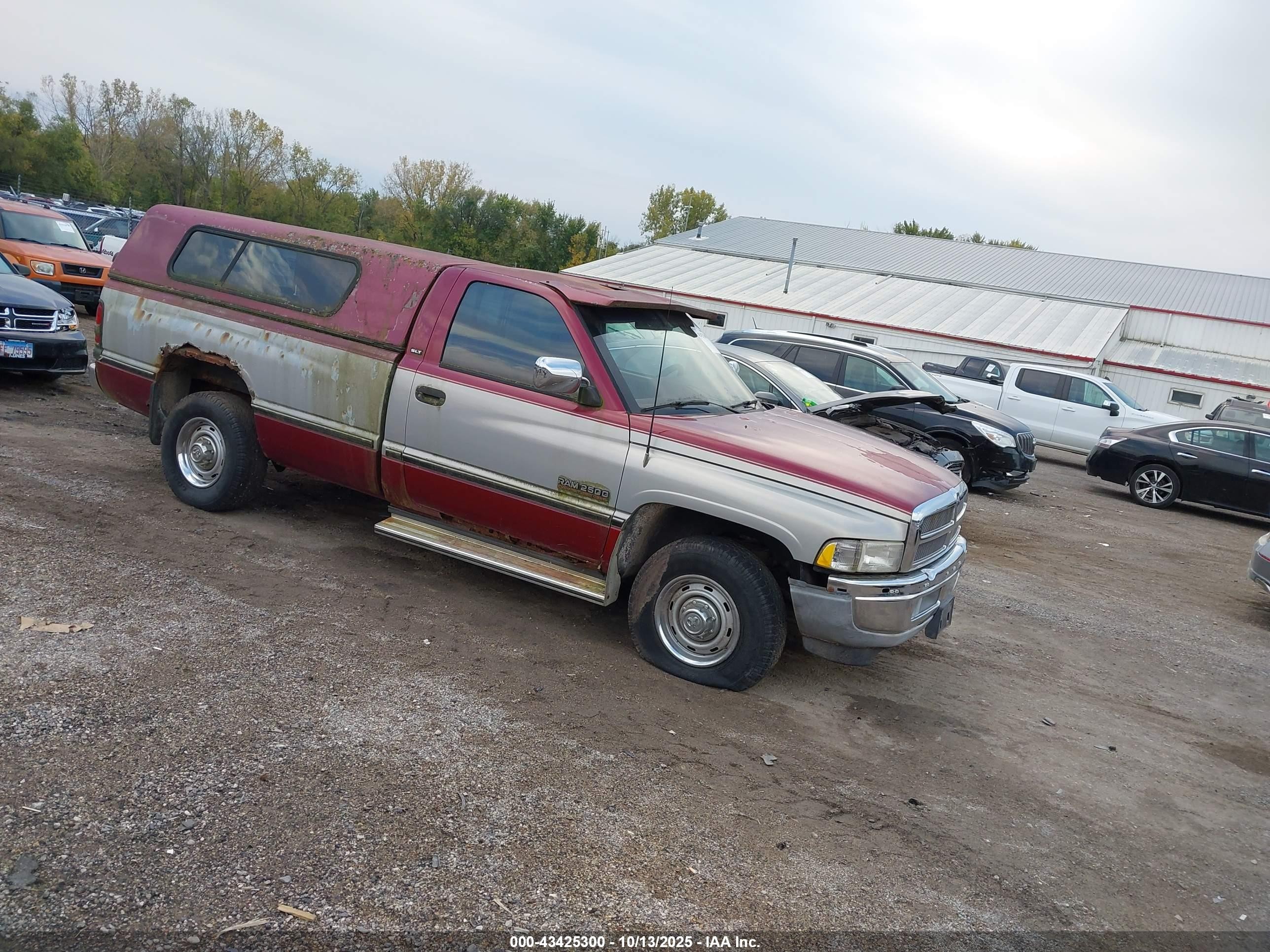 1995 Dodge RAM, VIN 1B7KC26C1SS347857 — Зад