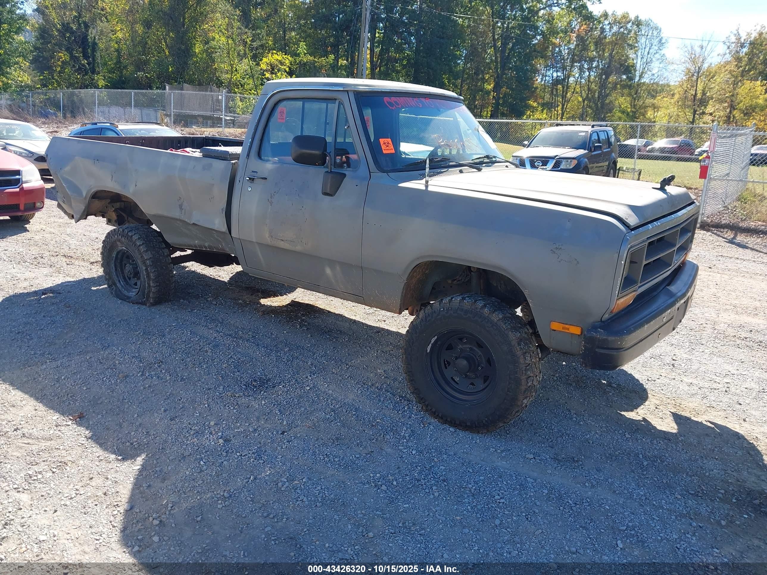 1988 Dodge W SERIES, VIN 1B7JW24Y3JS759102 — Biohazard / chemical