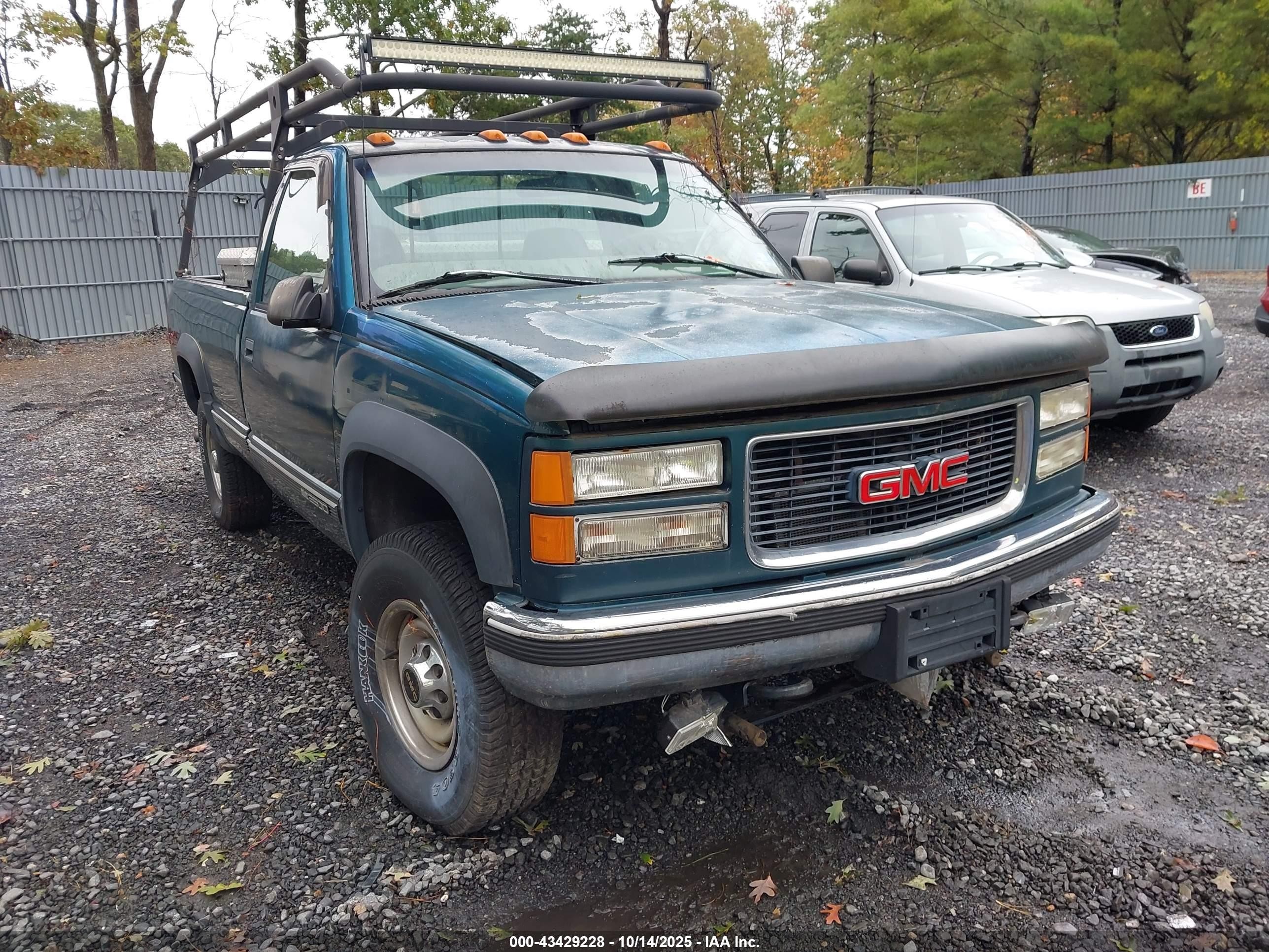 1997 GMC Sierra 2500, VIN 1GTGK24R1VE533790 — Mechanical