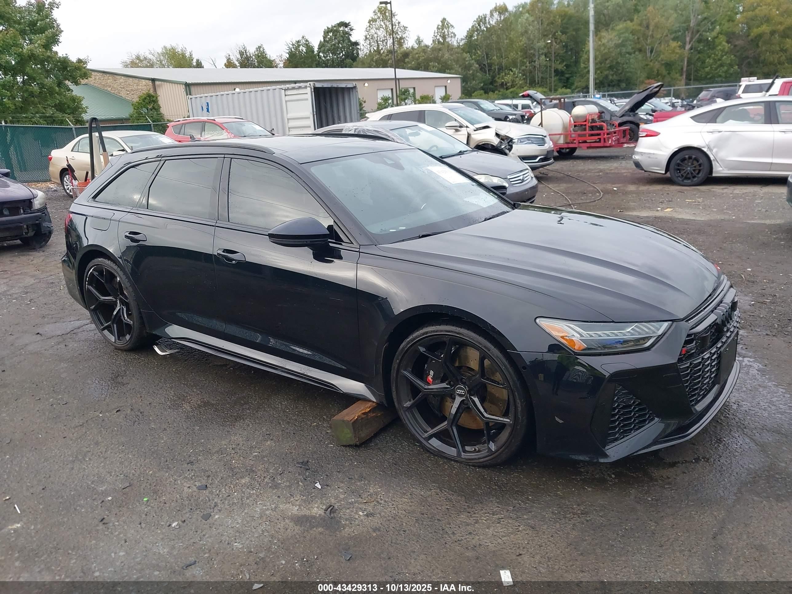 2022 Audi RS 6, VIN WUA1CBF21NN900936 — Front end