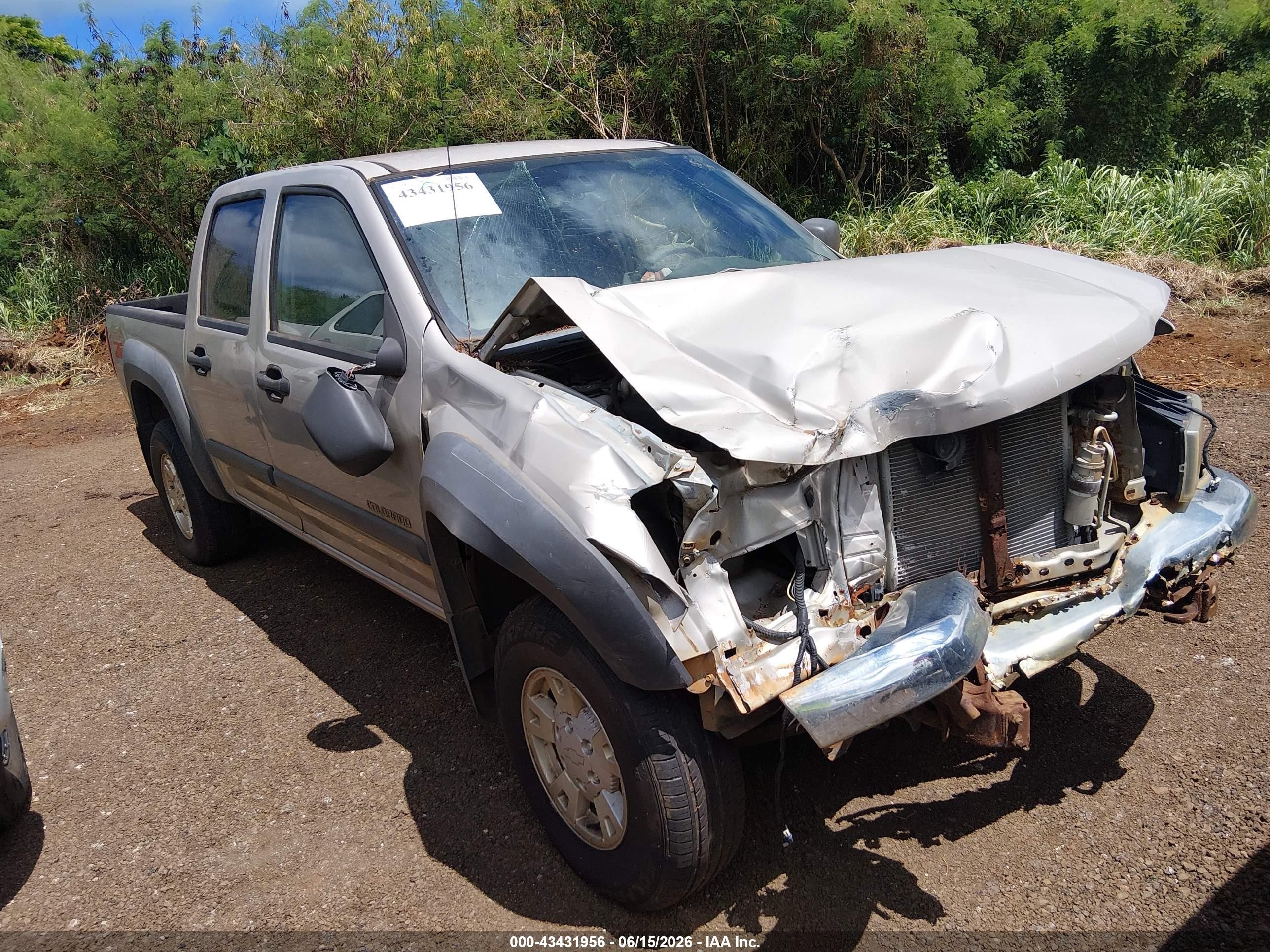 2004 Chevrolet Colorado 1SC LS Z85, VIN 1GCDT136048129751 — Front end
