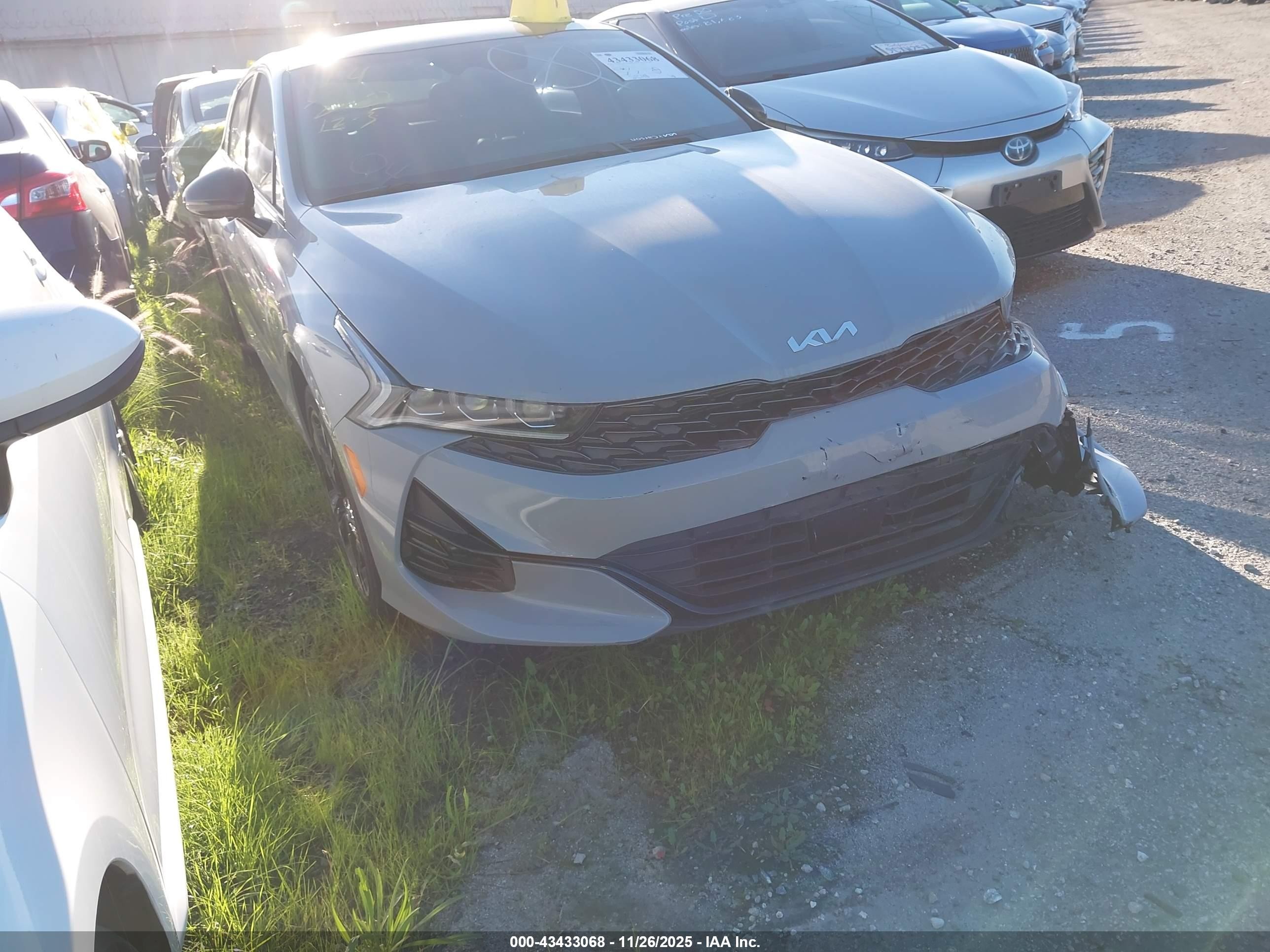2023 Kia K5 GT-Line, VIN 5XXG64J29PG228401 — Side