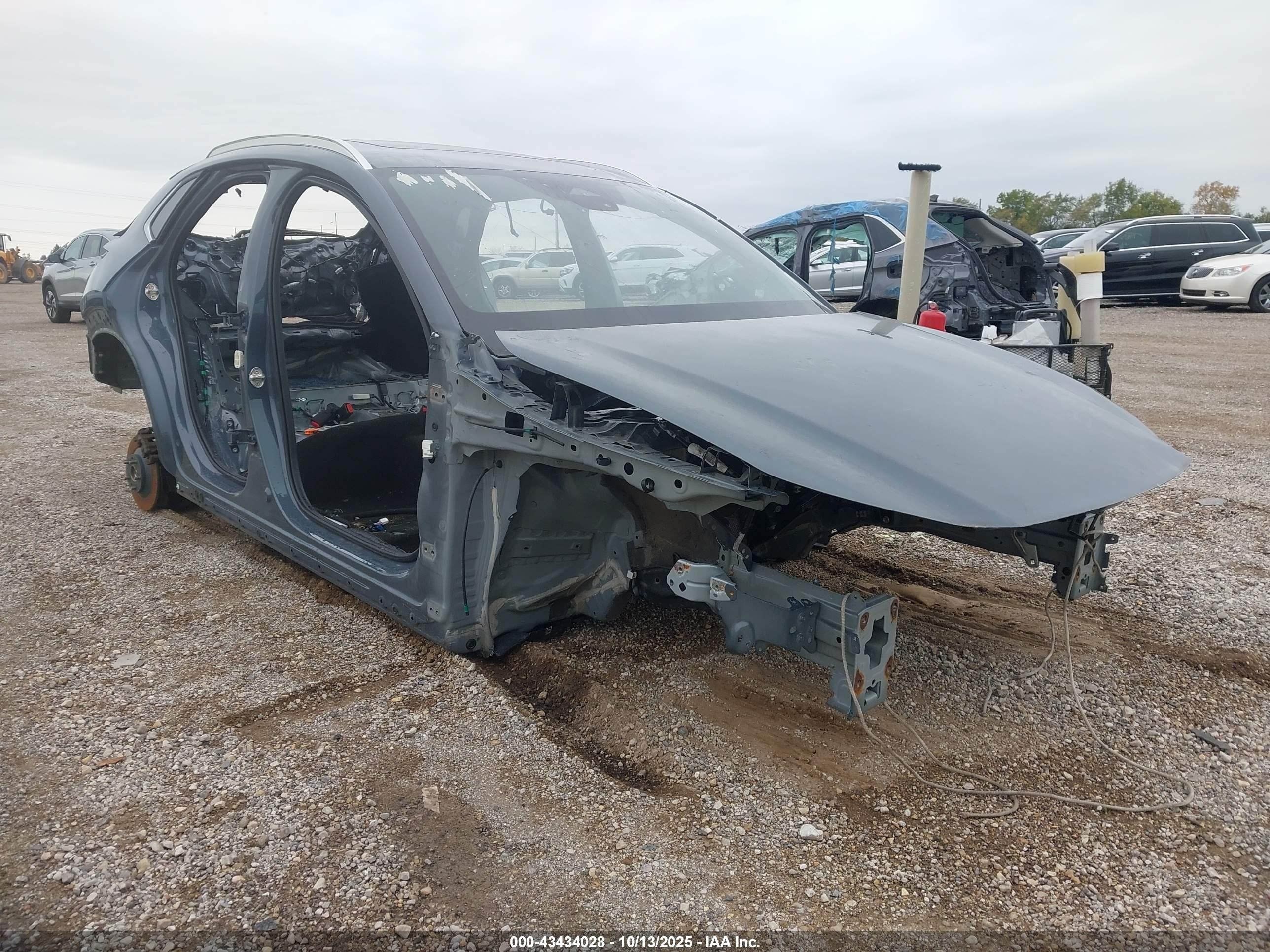 2022 Mazda CX-30 S Preferred, VIN 3MVDMBCL8NM409034 — Stripped