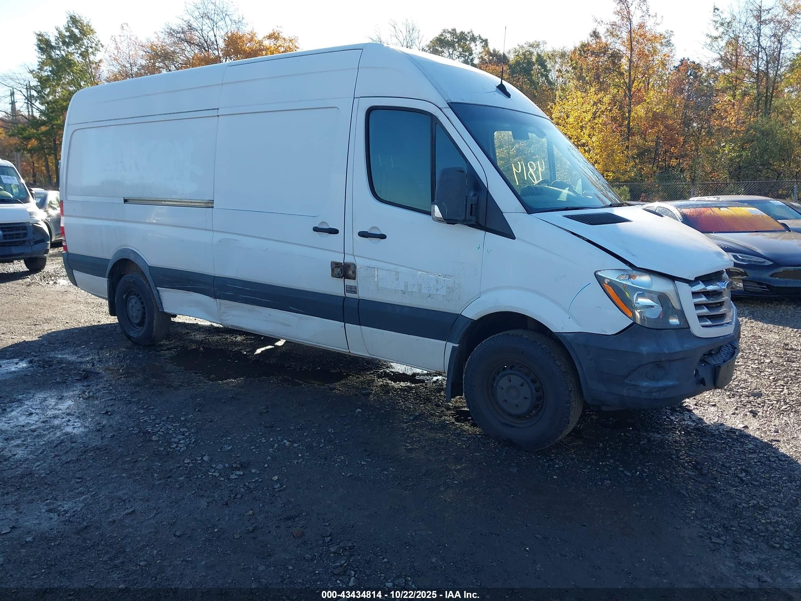 2017 Freightliner Sprinter Cargo, VIN WDYPE8CD4HP542173 — Front end