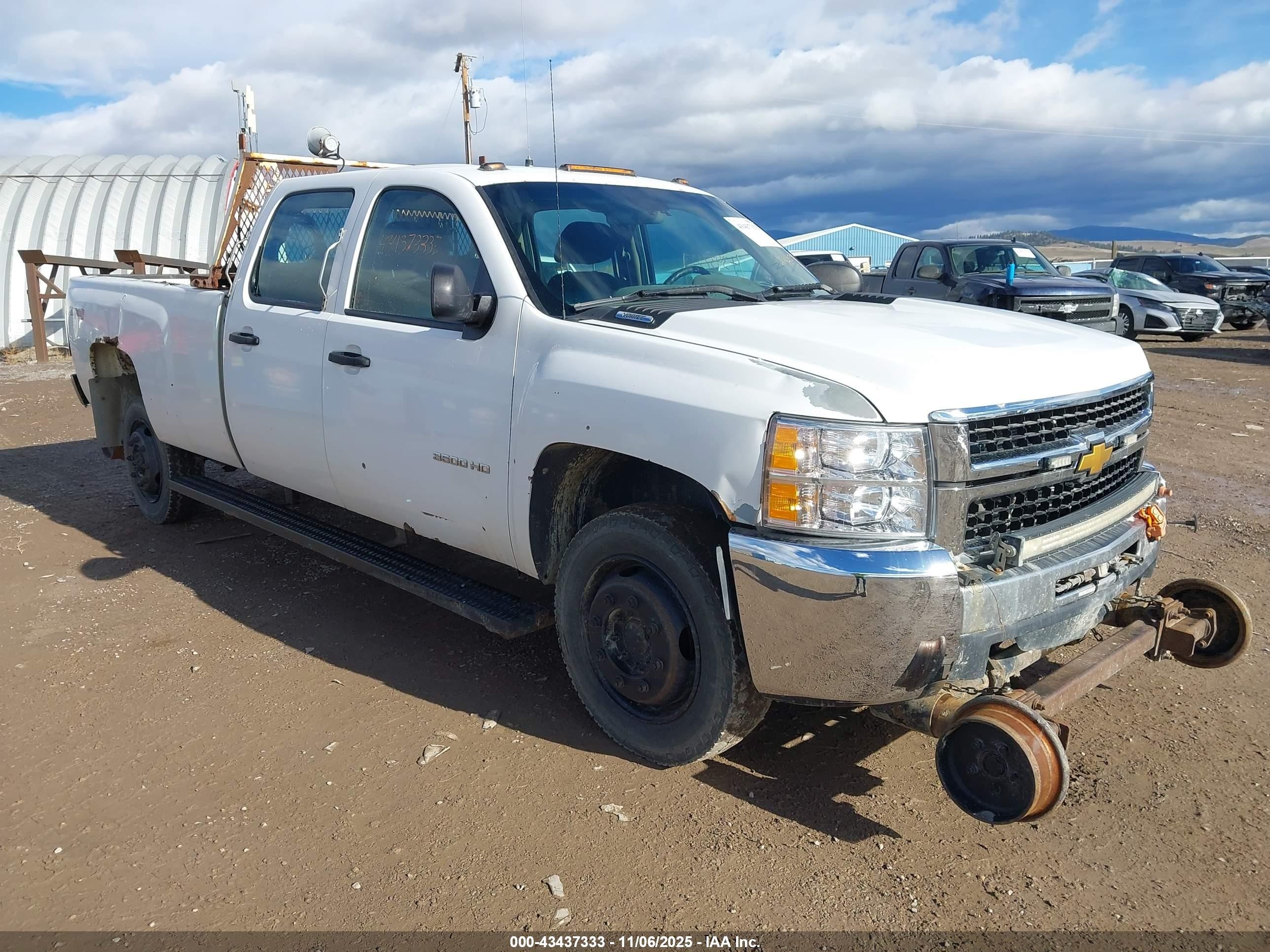 2010 Chevrolet Silverado 3500HD SRW Work Truck, VIN 1GC4KZBG5AF122782 — Normal wear