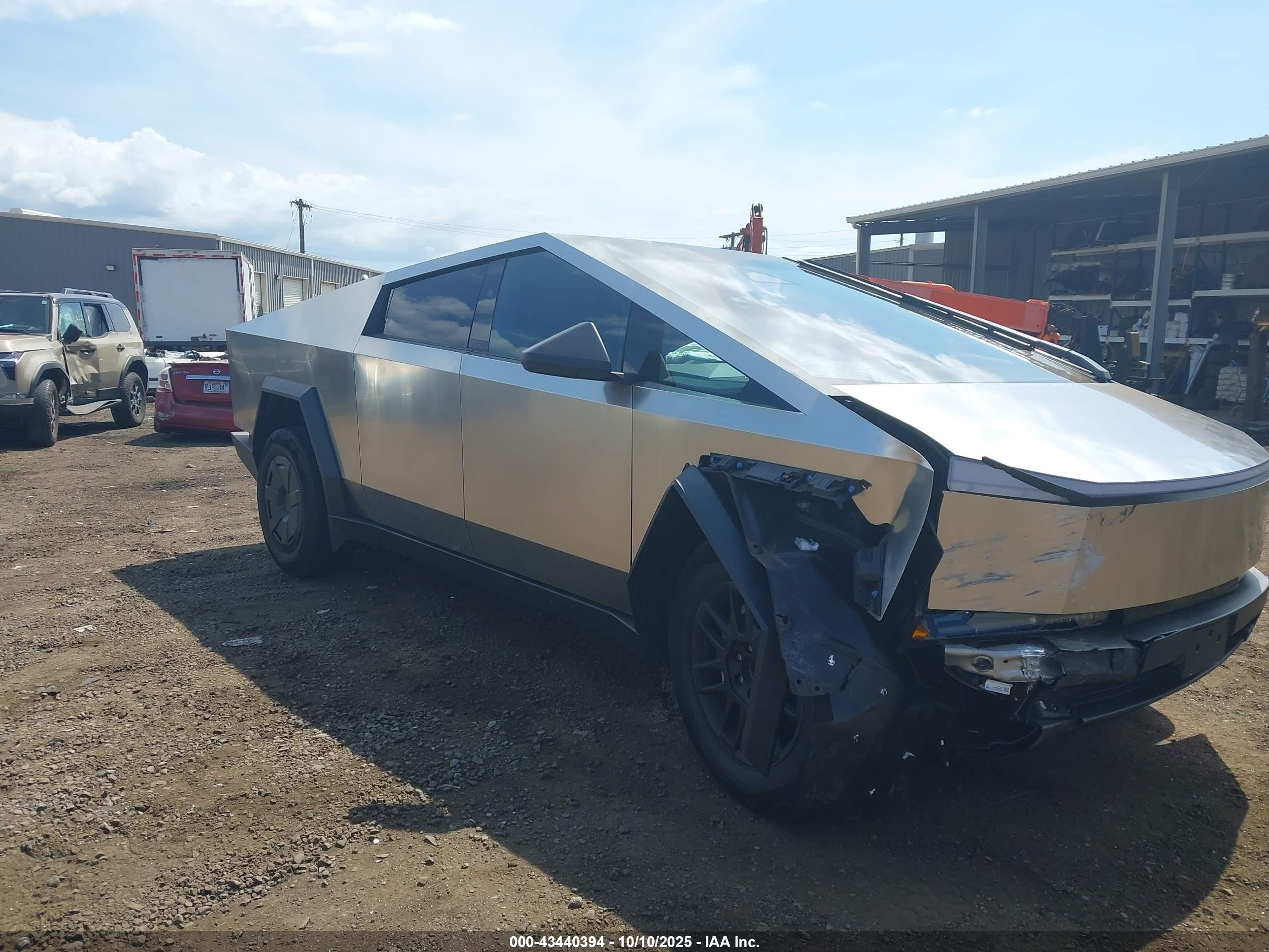 2024 Tesla Cybertruck, VIN 7G2CEHED8RA049481 — Auction photo