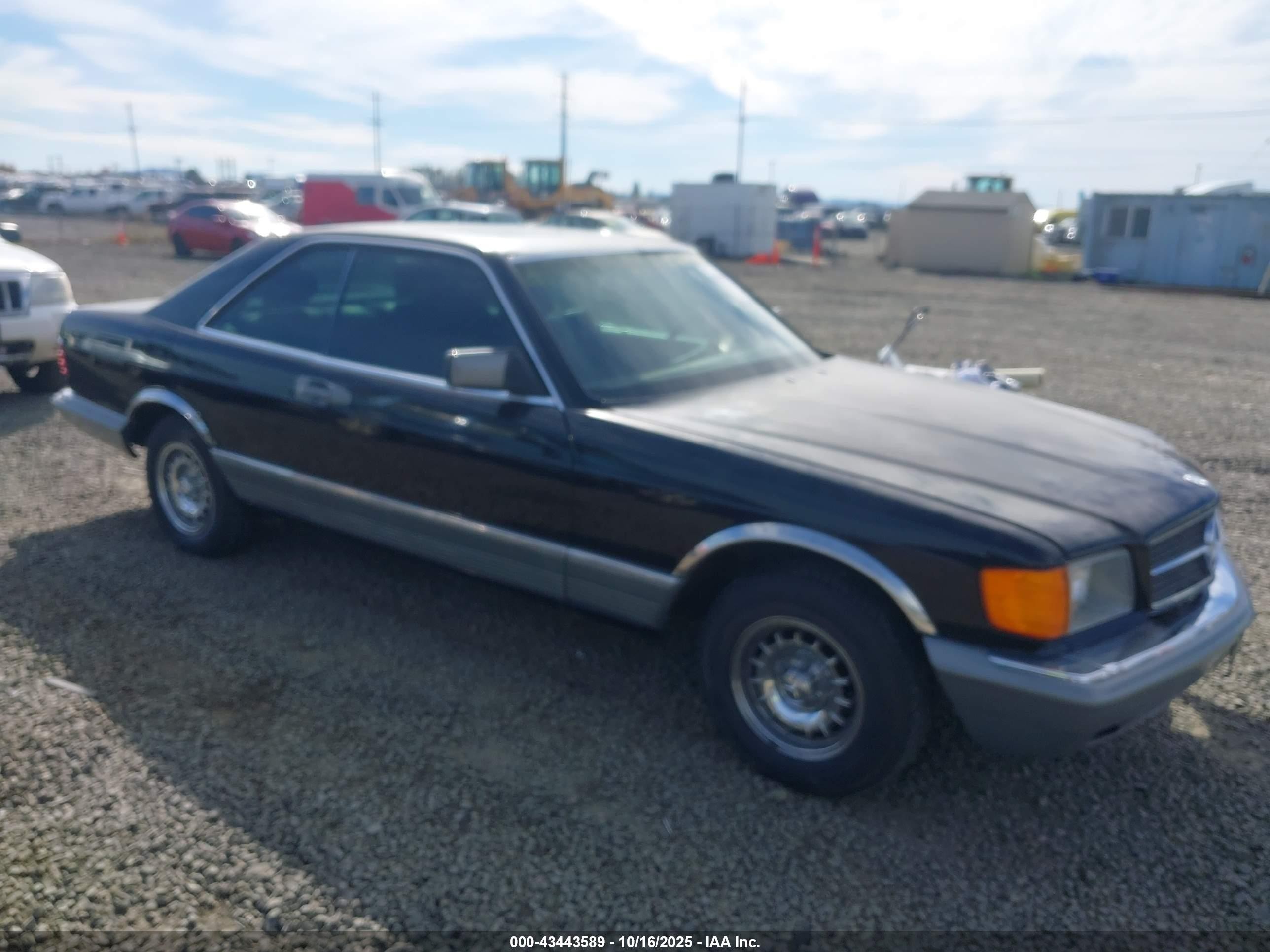 1984 Mercedes-Benz 500, VIN WDBCA44A3EA028329 — Normal wear