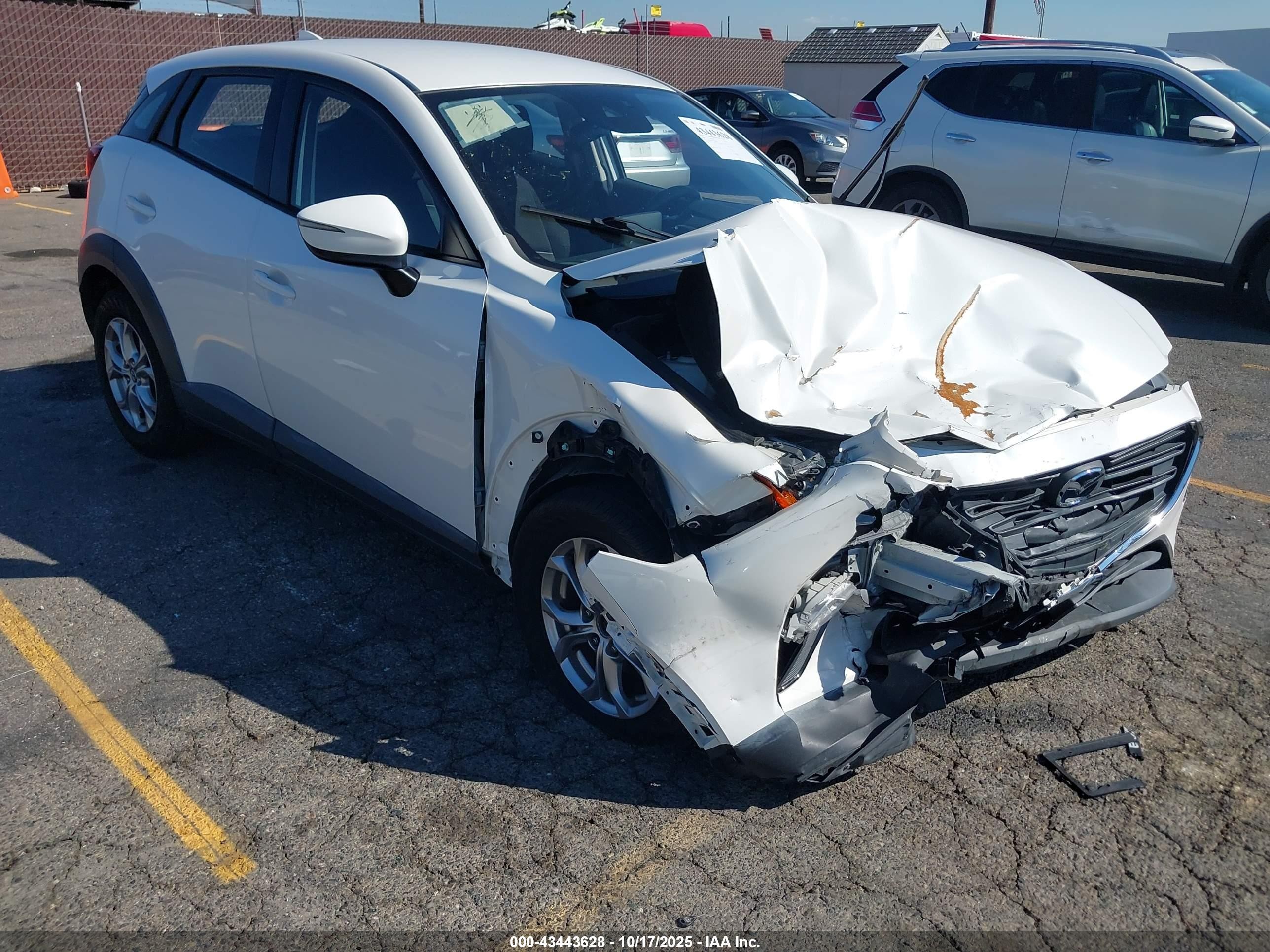 2019 Mazda CX-3 Sport, VIN JM1DKDB77K1419246 — Front end