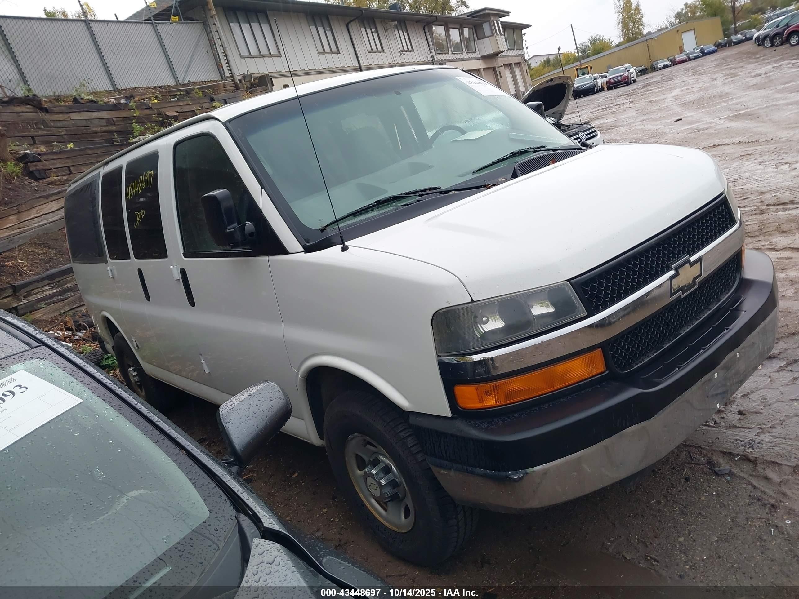 2007 Chevrolet Express Passenger, VIN 1GAHG35U571203328 — Not stated
