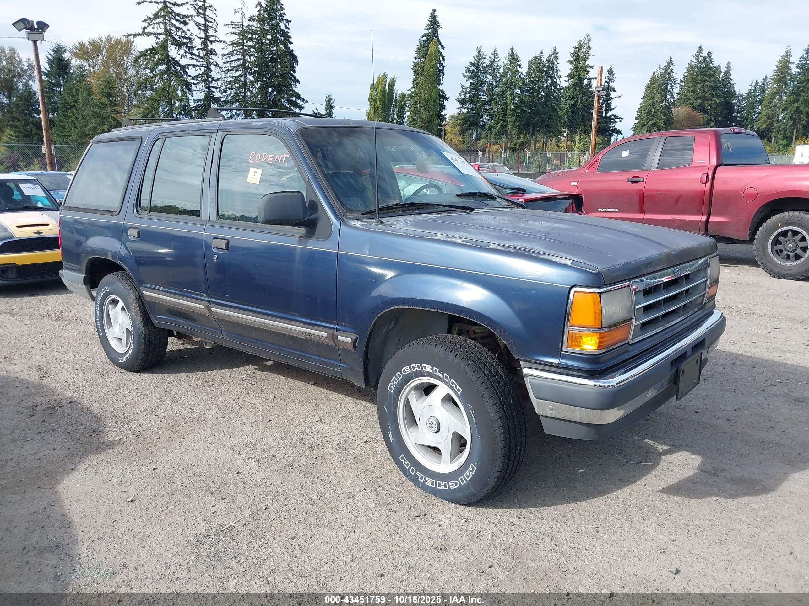 1992 Ford Explorer Eddie Bauer, VIN 1FMDU34X8NUA28977 — Mechanical