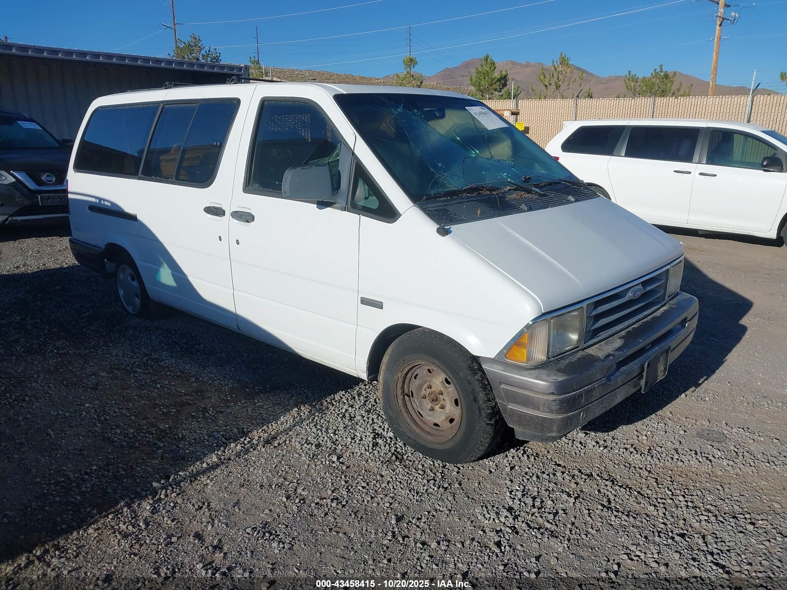 1997 Ford Aerostar XLT, VIN 1FMDA41X6VZA69761 — Roof