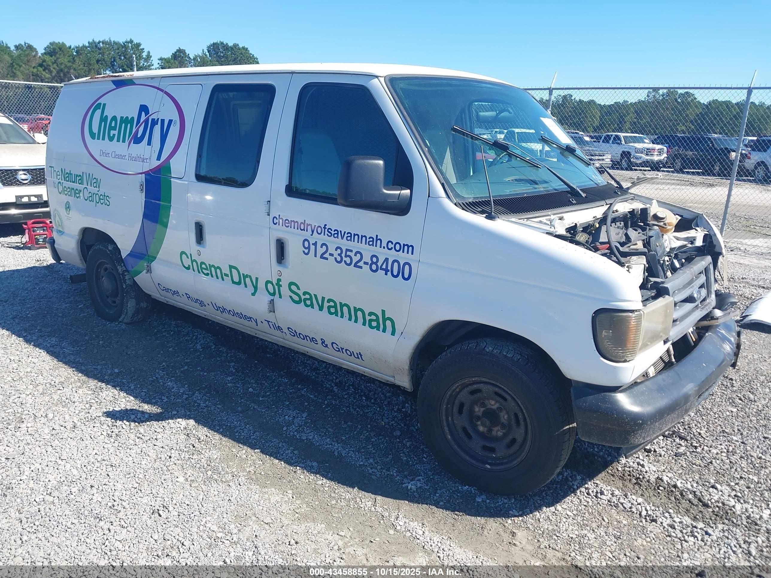 2006 Ford E-150, VIN 1FTRE14L06HB00435 — Перед