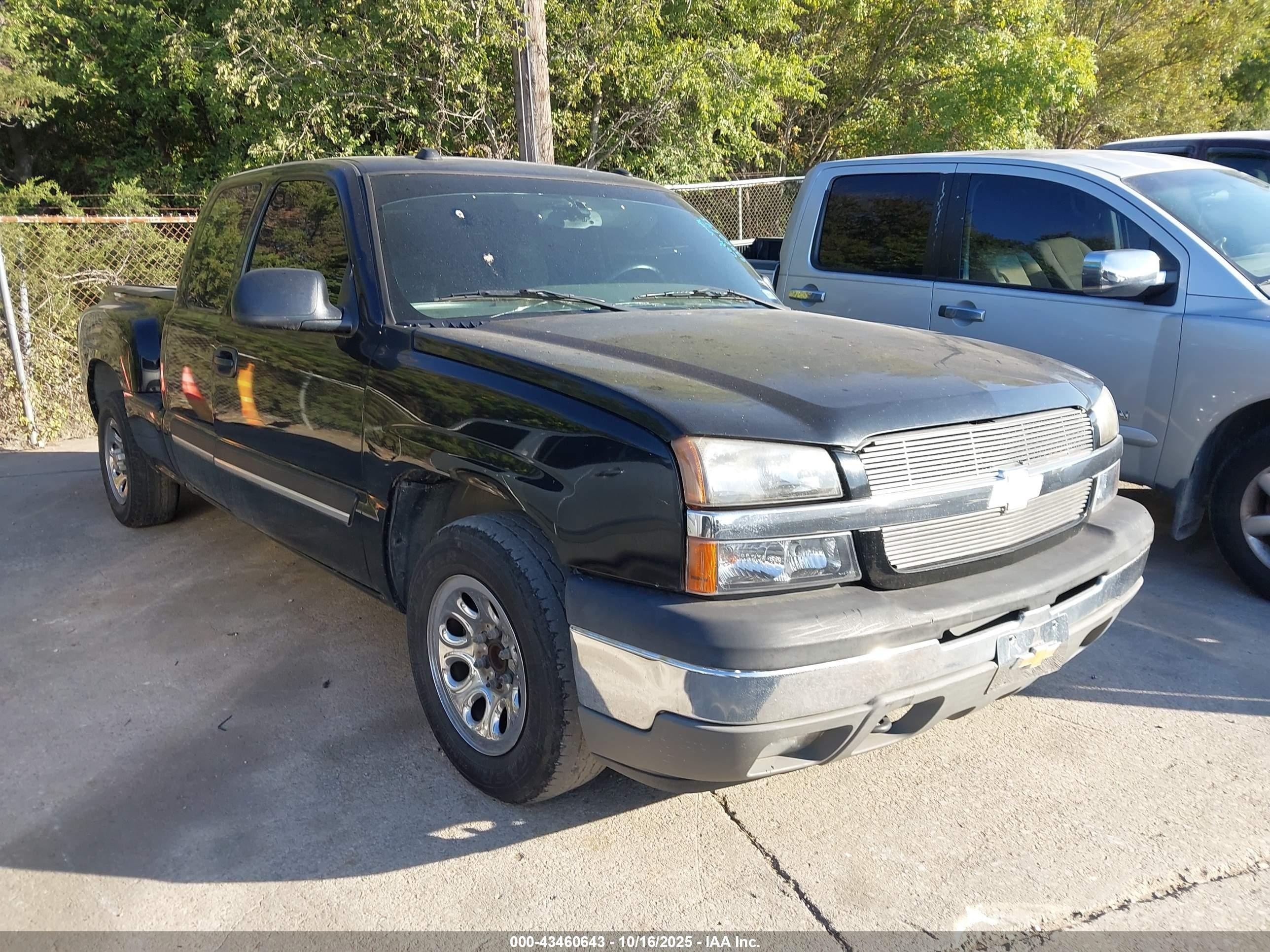 2005 Chevrolet Silverado 1500 Work Truck, VIN 1GCEC19T45Z157677 — Auction photo