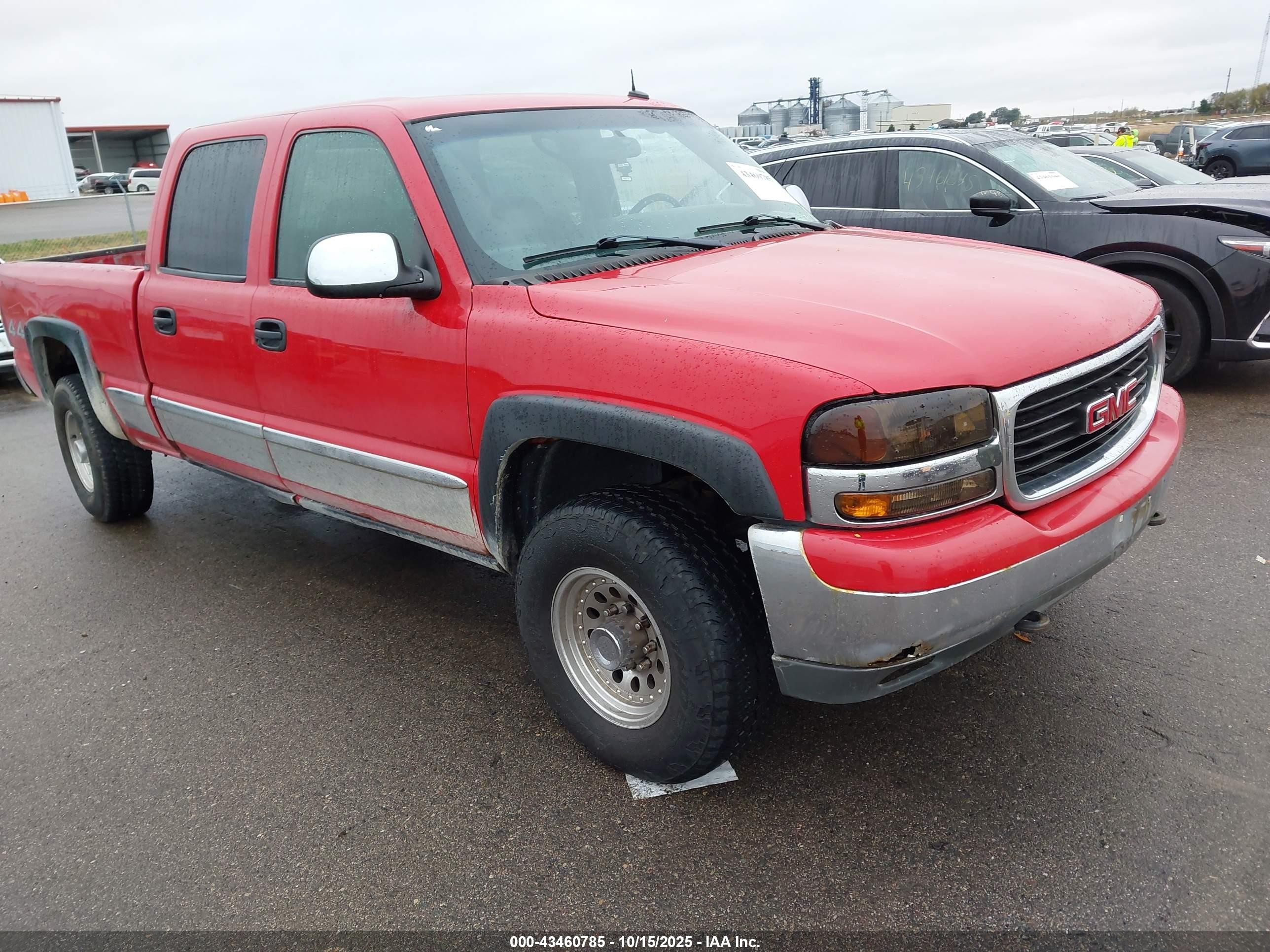 2002 GMC Sierra 1500HD SLE, VIN 1GTGK13U82F247294 — Rear end