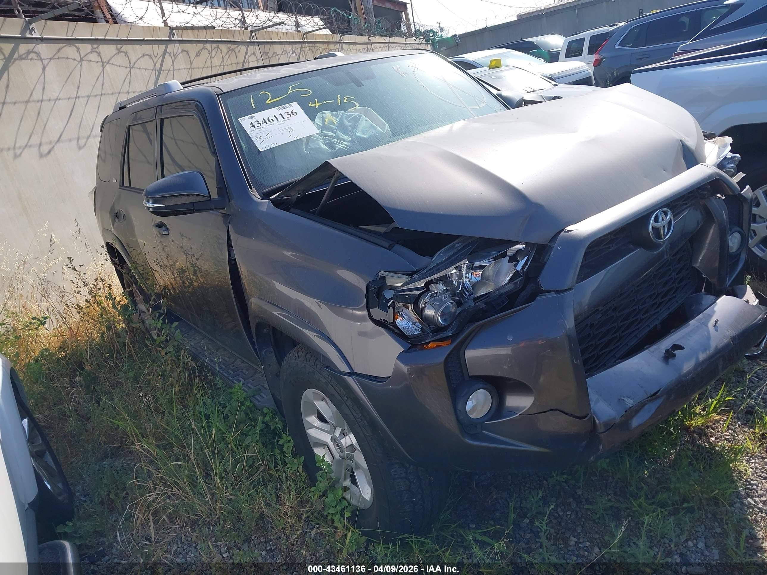 2016 Toyota 4Runner Limited, VIN JTEBU5JR4G5313357 — Фото с аукциона