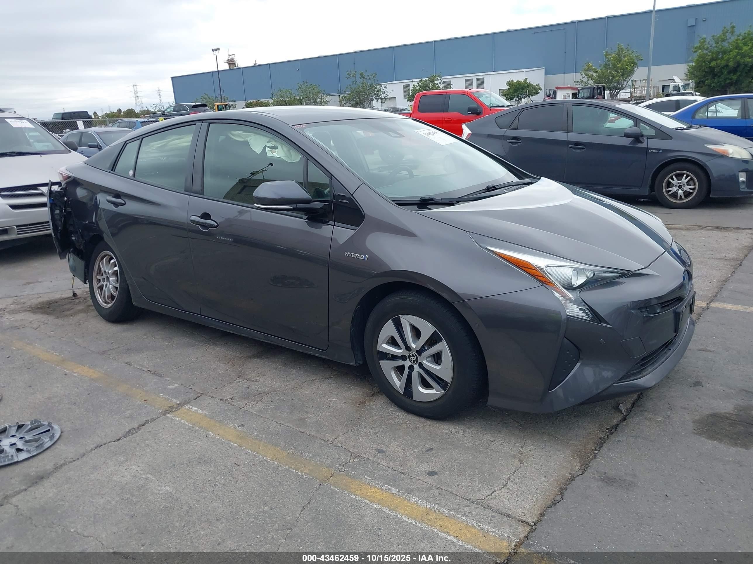 2017 Toyota Prius Two, VIN JTDKBRFU5H3575500 — Side