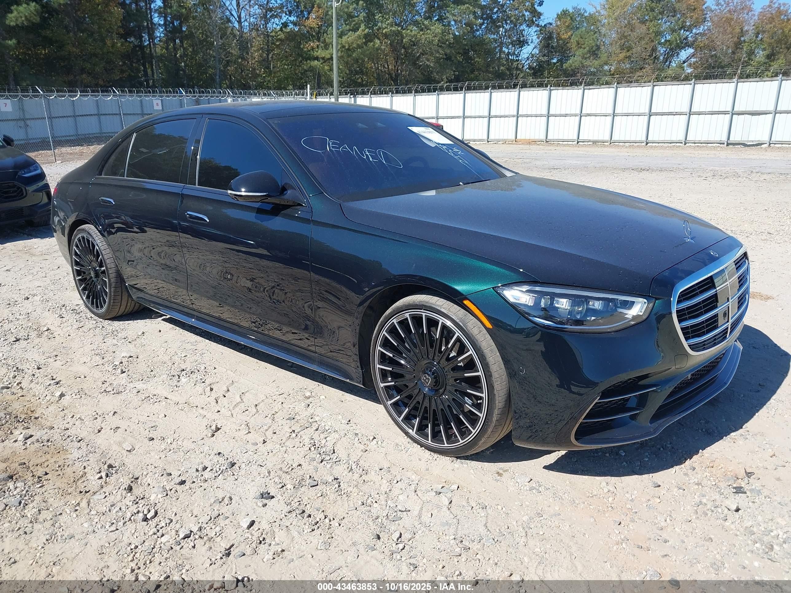 2023 Mercedes-Benz S 500, VIN W1K6G6DB8PA213535 — Normal wear