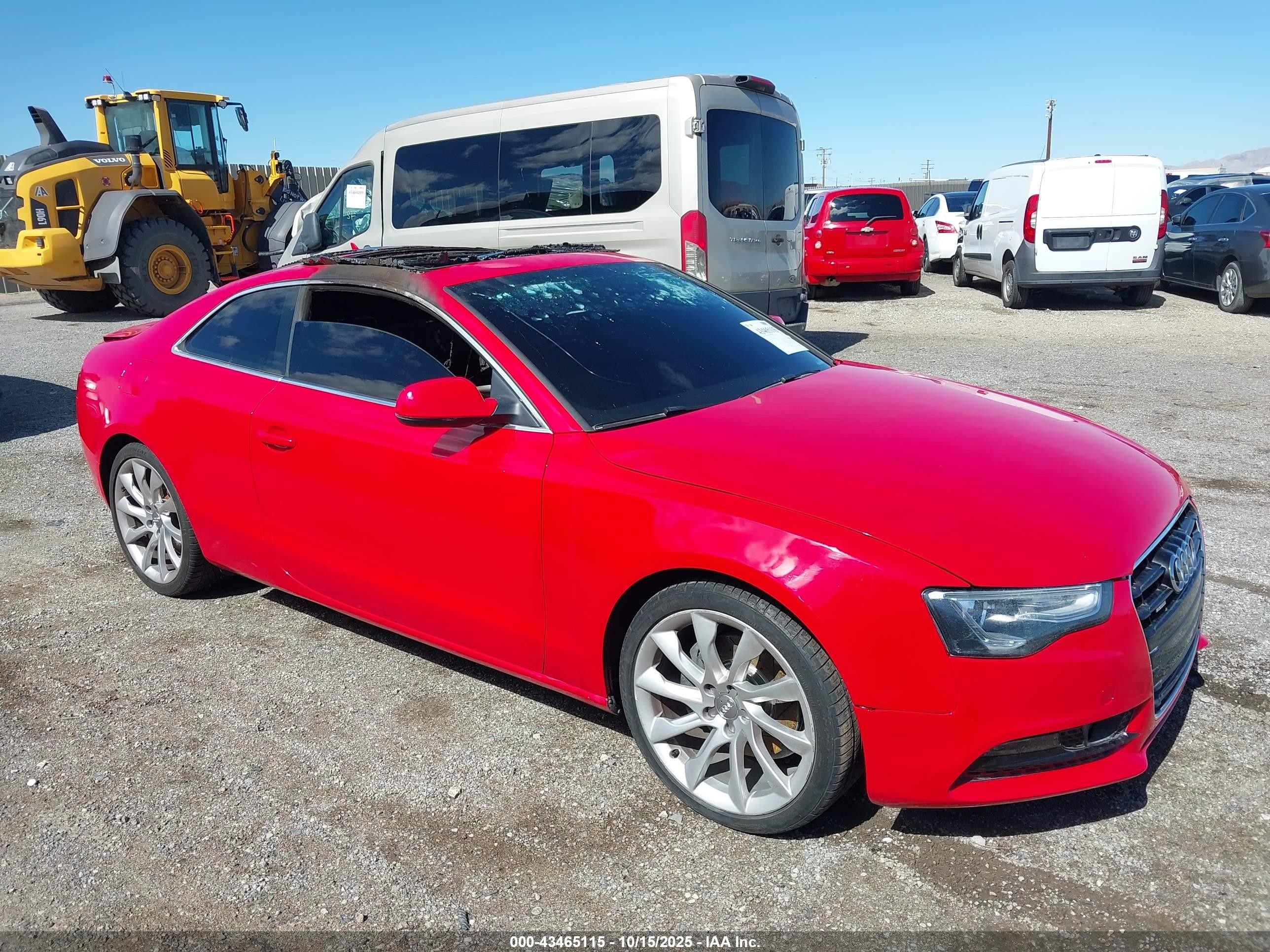2013 Audi A5 Prestige, VIN WAUVFAFR6DA052360 — Пожар в салоне