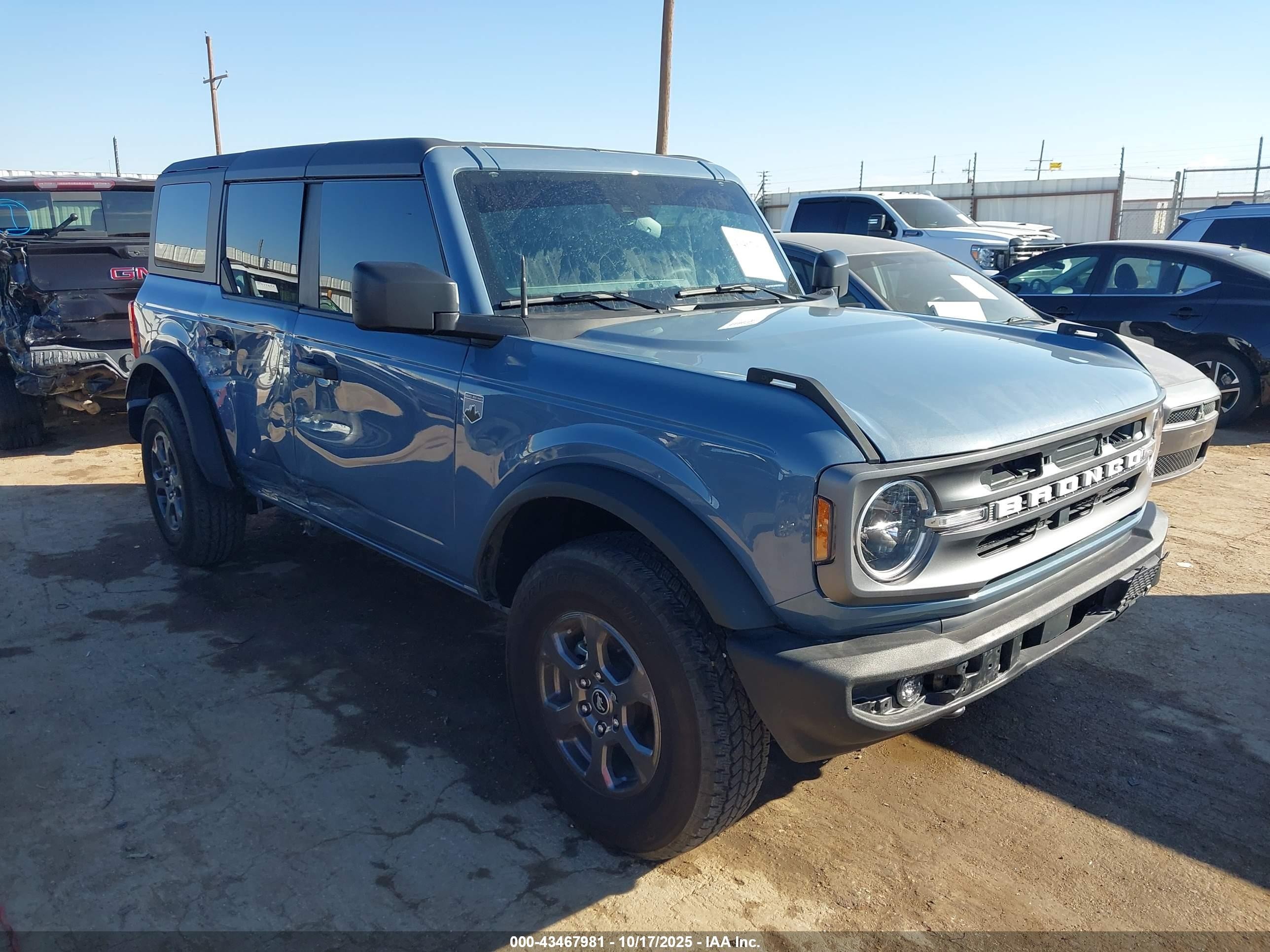 2024 Ford Bronco Big Bend, VIN 1FMDE7BH2RLB48513 — Side