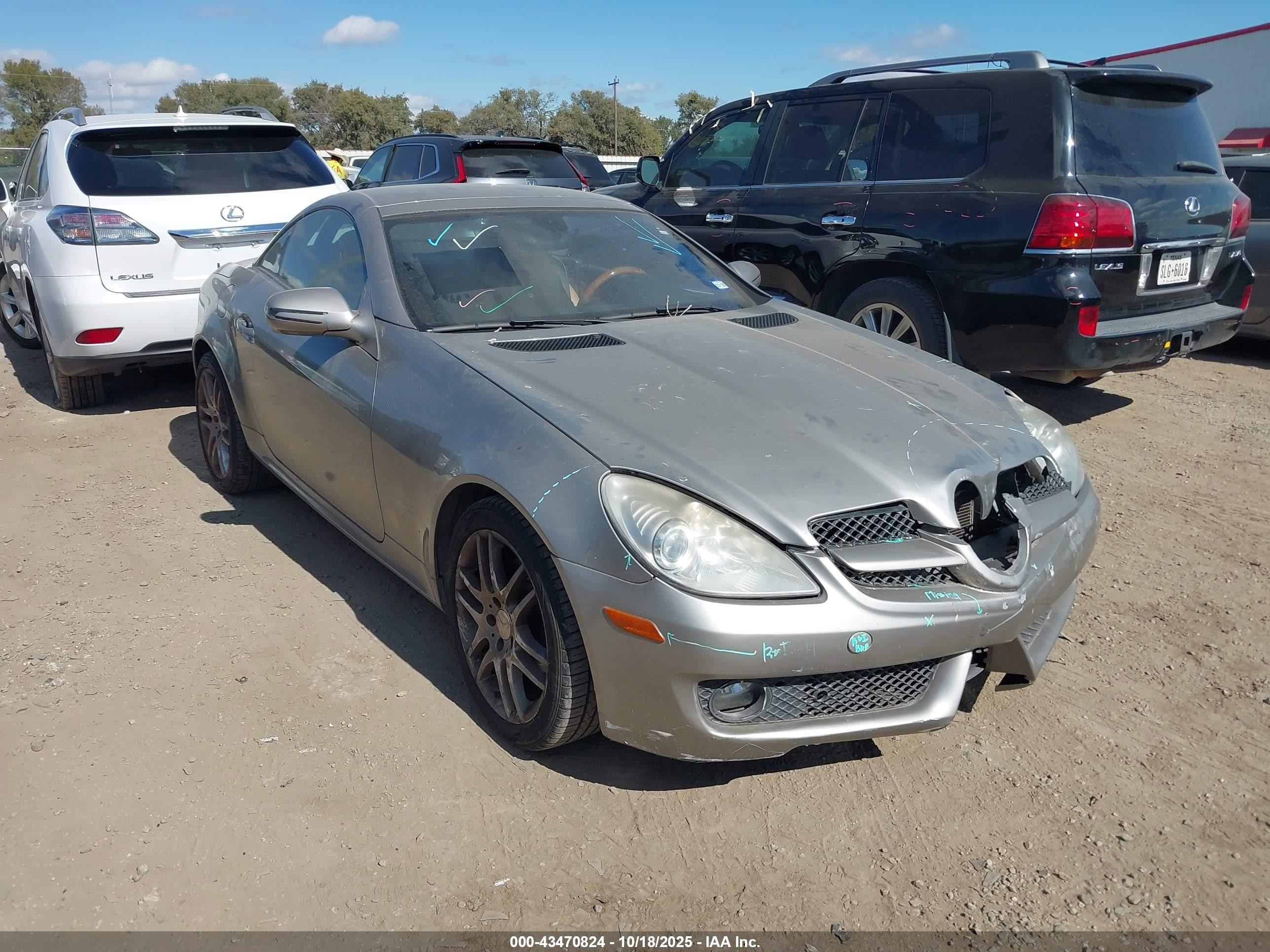 2009 Mercedes-Benz SLK 280, VIN WDBWK54F49F194444 — Front end