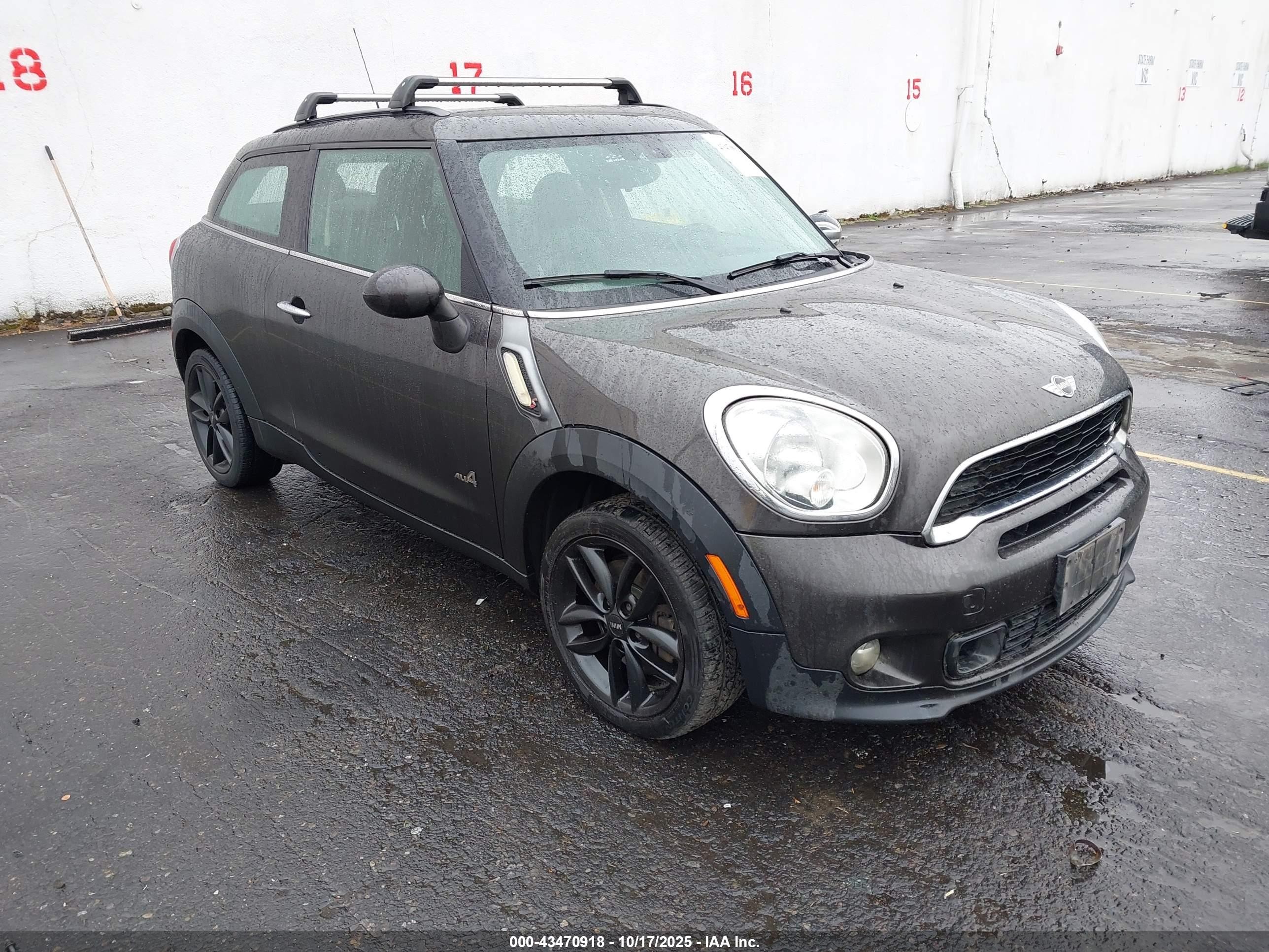 2015 MINI Paceman S, VIN WMWSS7C57FWN70714 — Front end