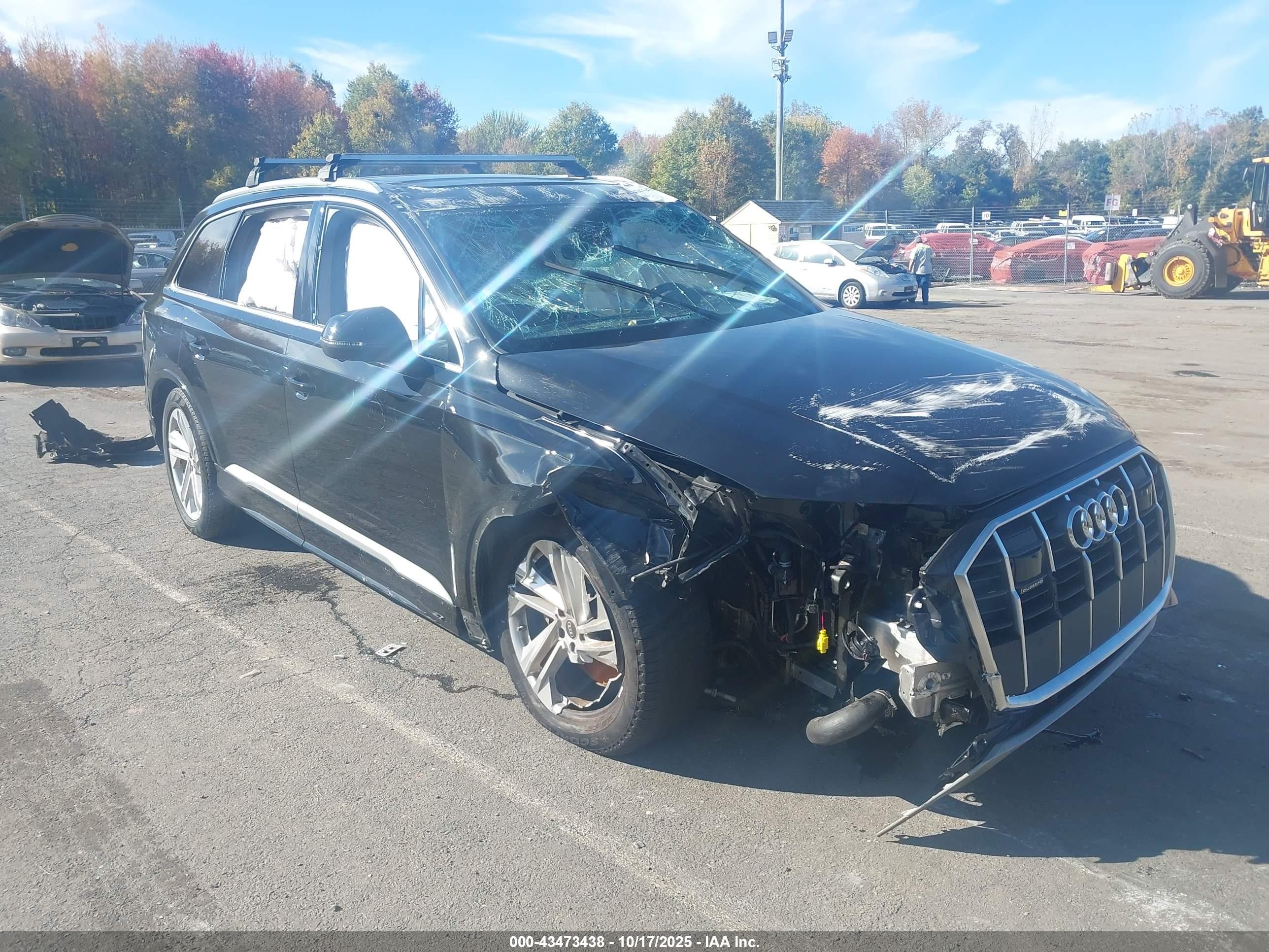 2024 Audi Q7 Premium, VIN WA1ACBF71RD007194 — Фото с аукциона