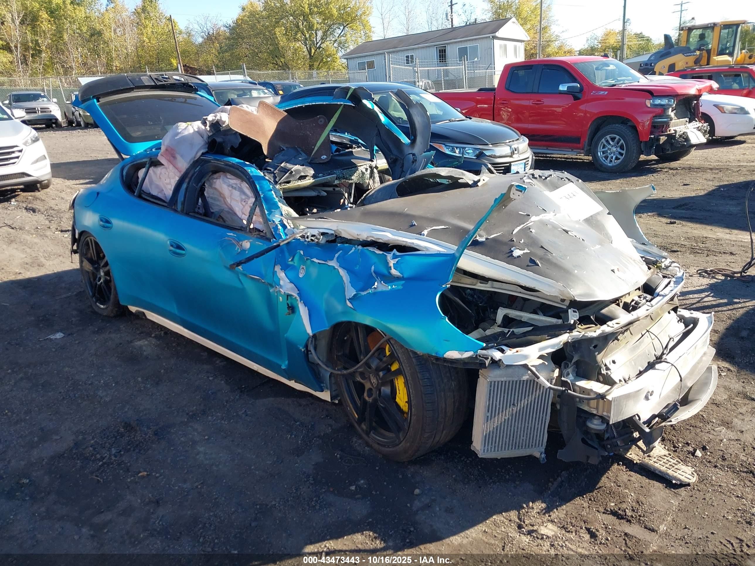 2012 Porsche Panamera Turbo, VIN WP0AC2A77CL090317 — Rollover