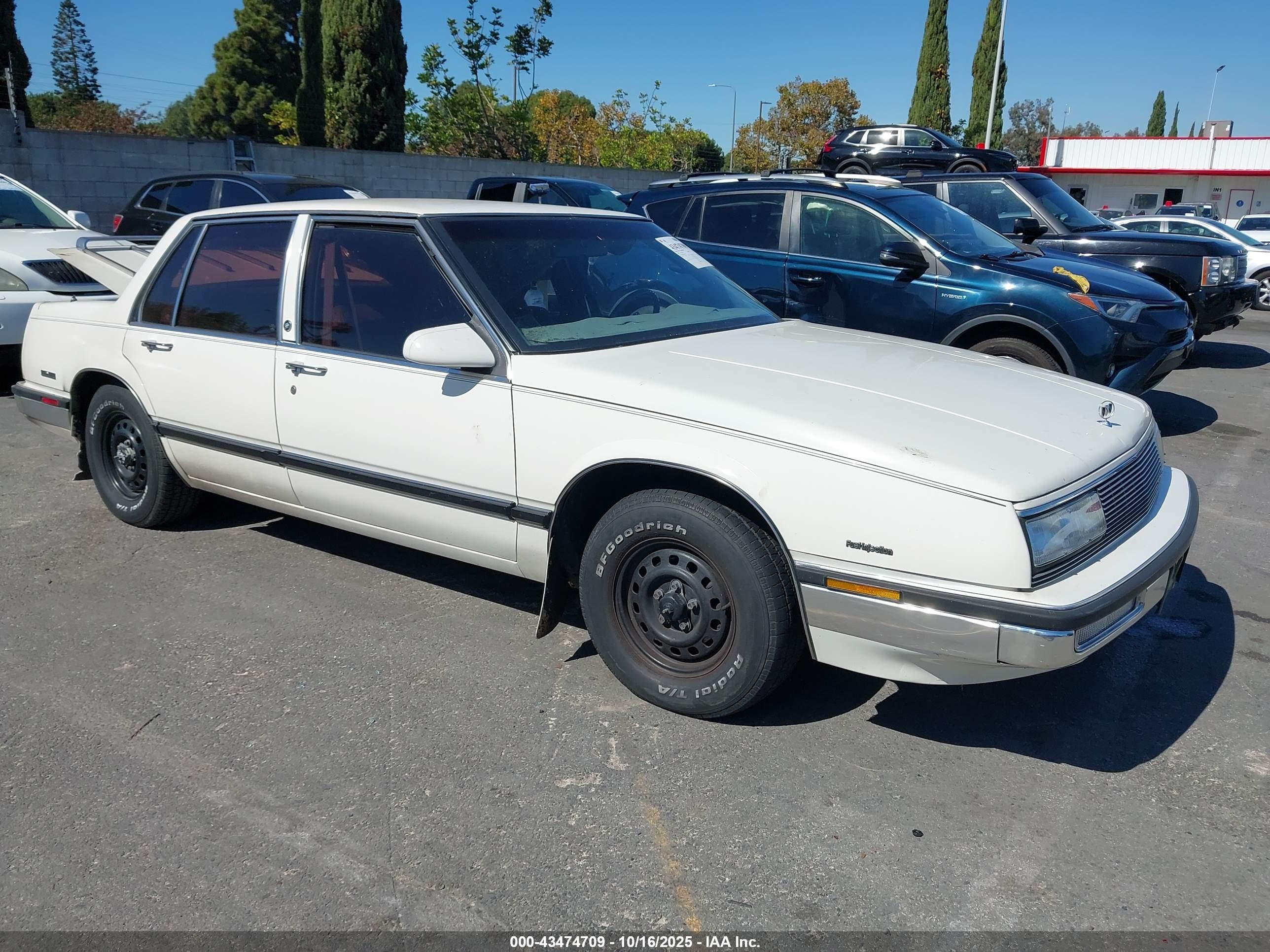 1989 Buick LeSabre Custom, VIN 1G4HP54C5KH410132 — Пожар
