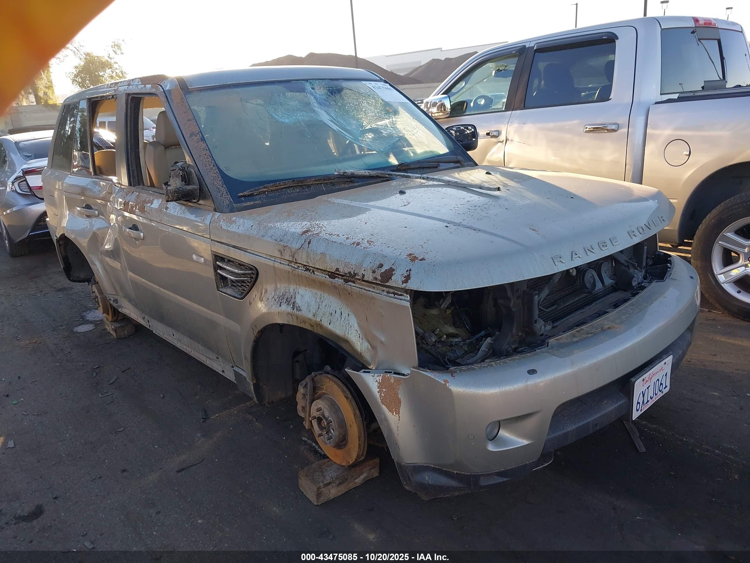 2013 Land Rover Range Rover Sport HSE, VIN SALSF2D4XDA789069 — Vandalism