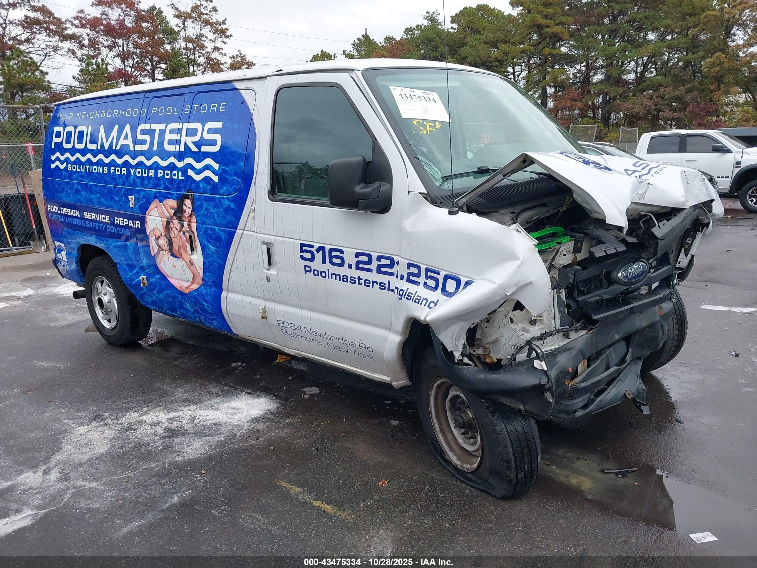 2010 Ford Econoline Cargo Commercial, VIN 1FTNE1EL5ADA16821 — Front end