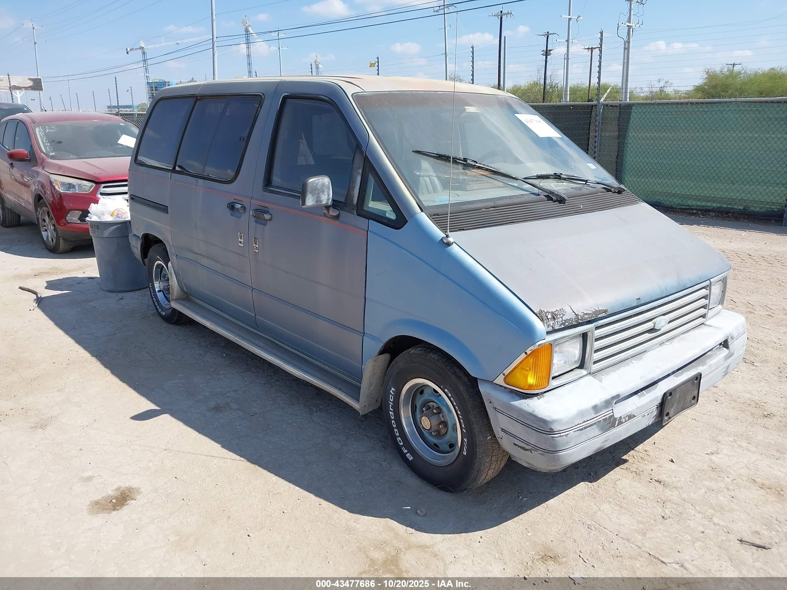 1988 Ford Aerostar, VIN 1FMCA11U0JZB42603 — Front end