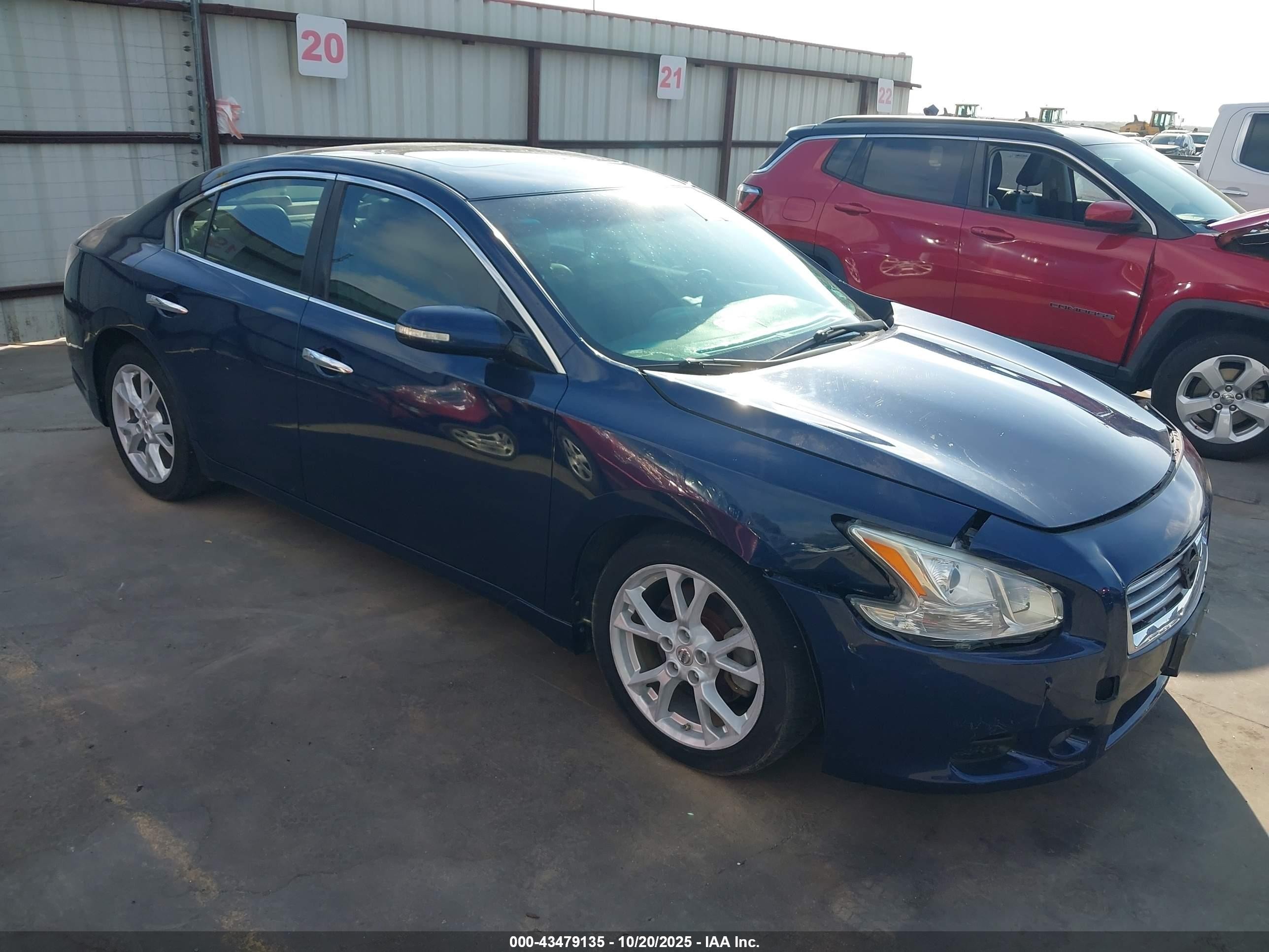 2013 Nissan Maxima SV, VIN 1N4AA5AP4DC804841 — Перед