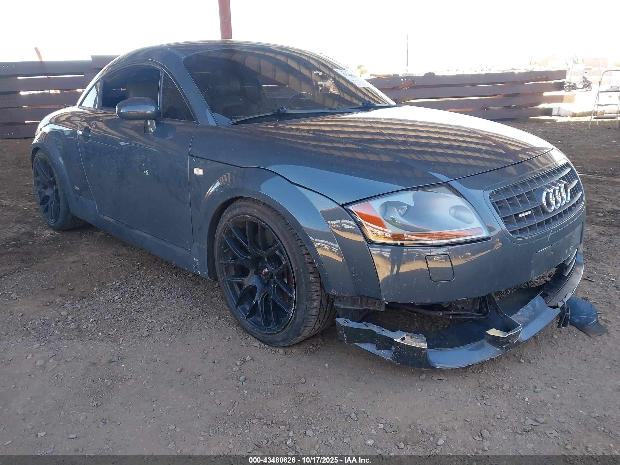 2006 Audi TT, VIN TRUWD28N961005250 — Бок