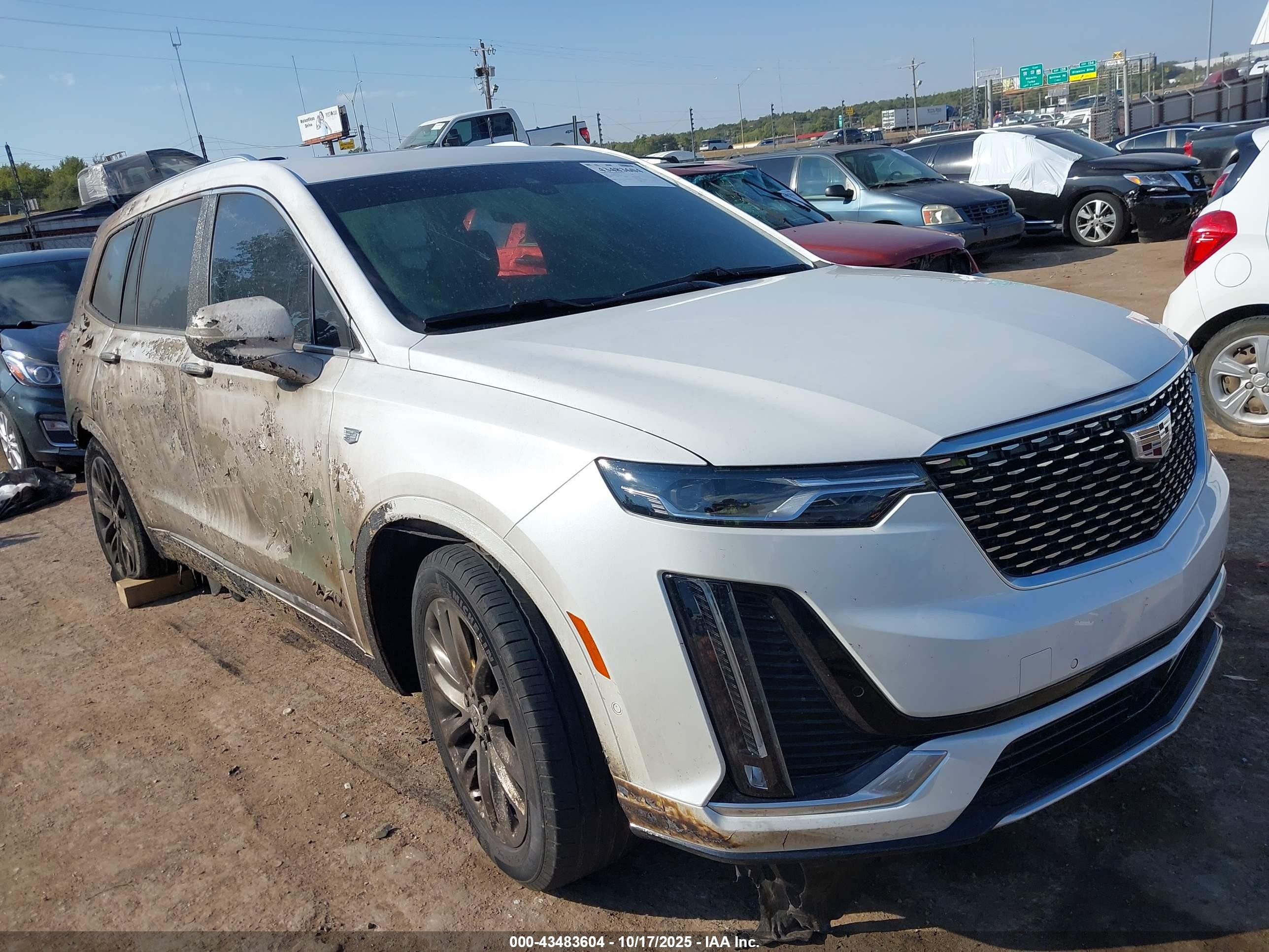 2020 Cadillac XT6 FWD Premium Luxury, VIN 1GYKPCRS2LZ187343 — Interior fire
