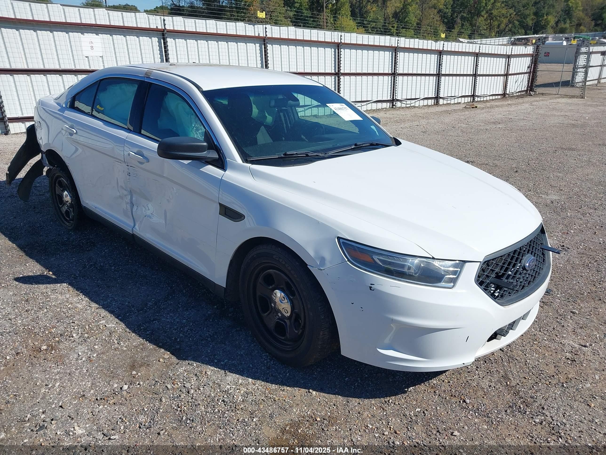 2019 Ford Police Interceptor, VIN 1FAHP2L83KG109130 — Side