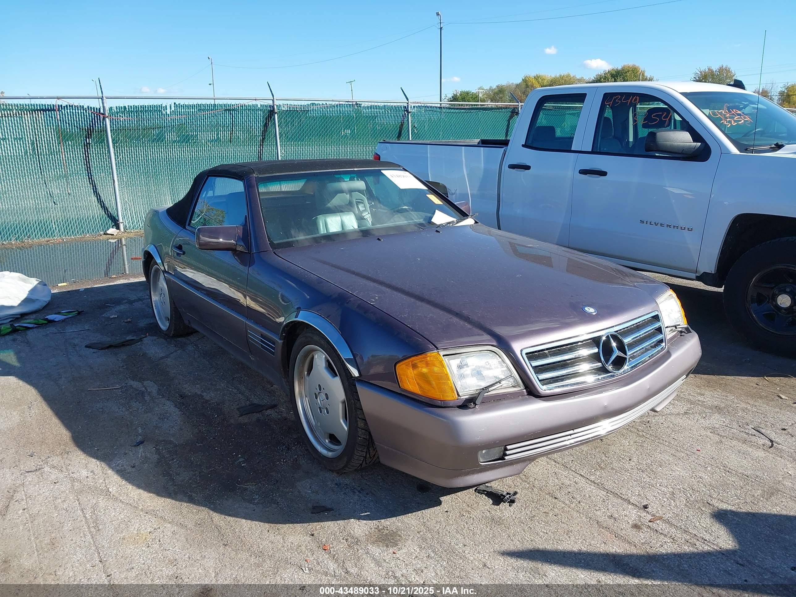 1991 Mercedes-Benz 500, VIN WDBFA66E2MF034228 — Normal wear