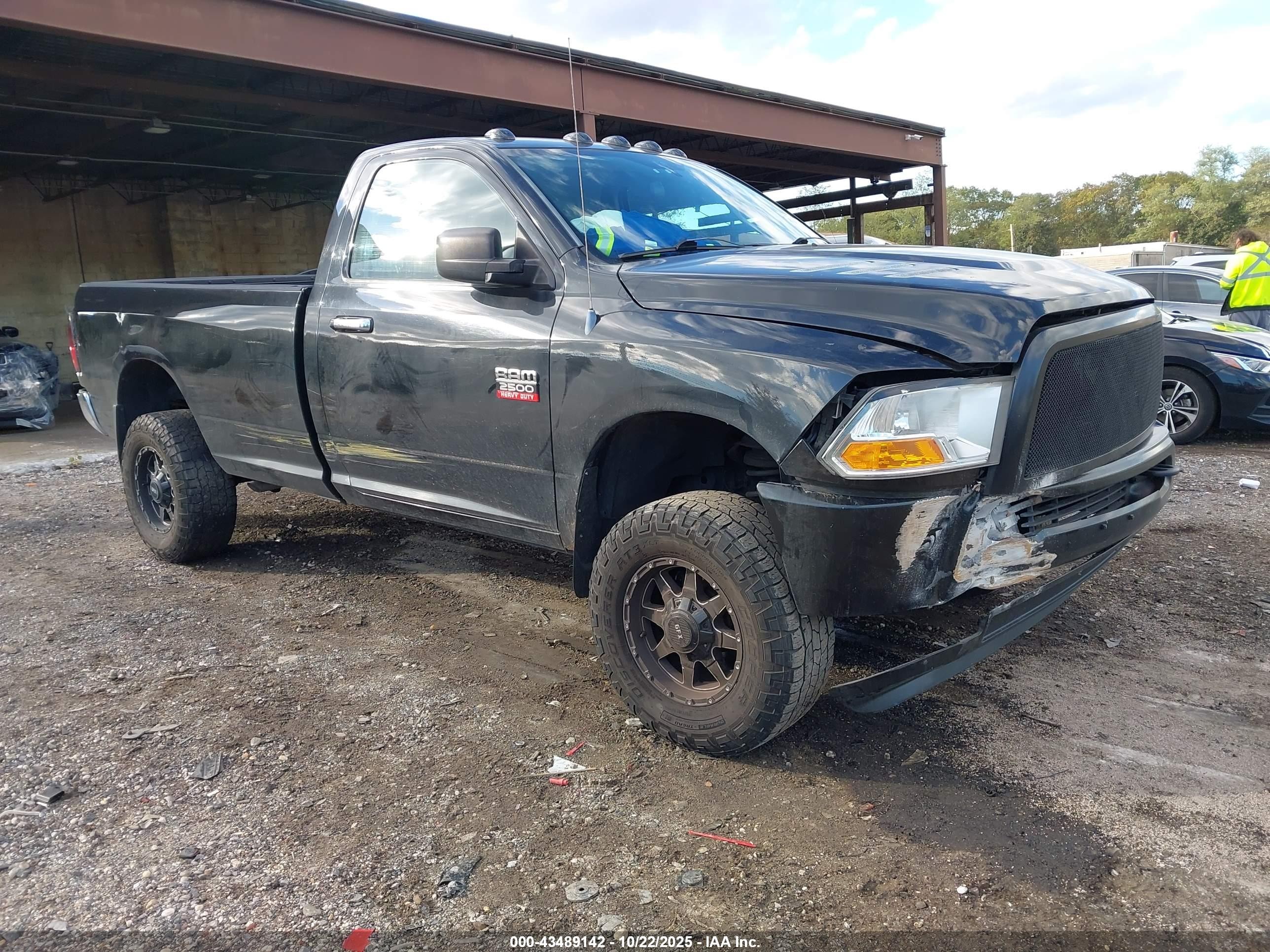 2010 Ram 2500 Outdoorsman, VIN 3D7LT2ET0AG166525 — Front end