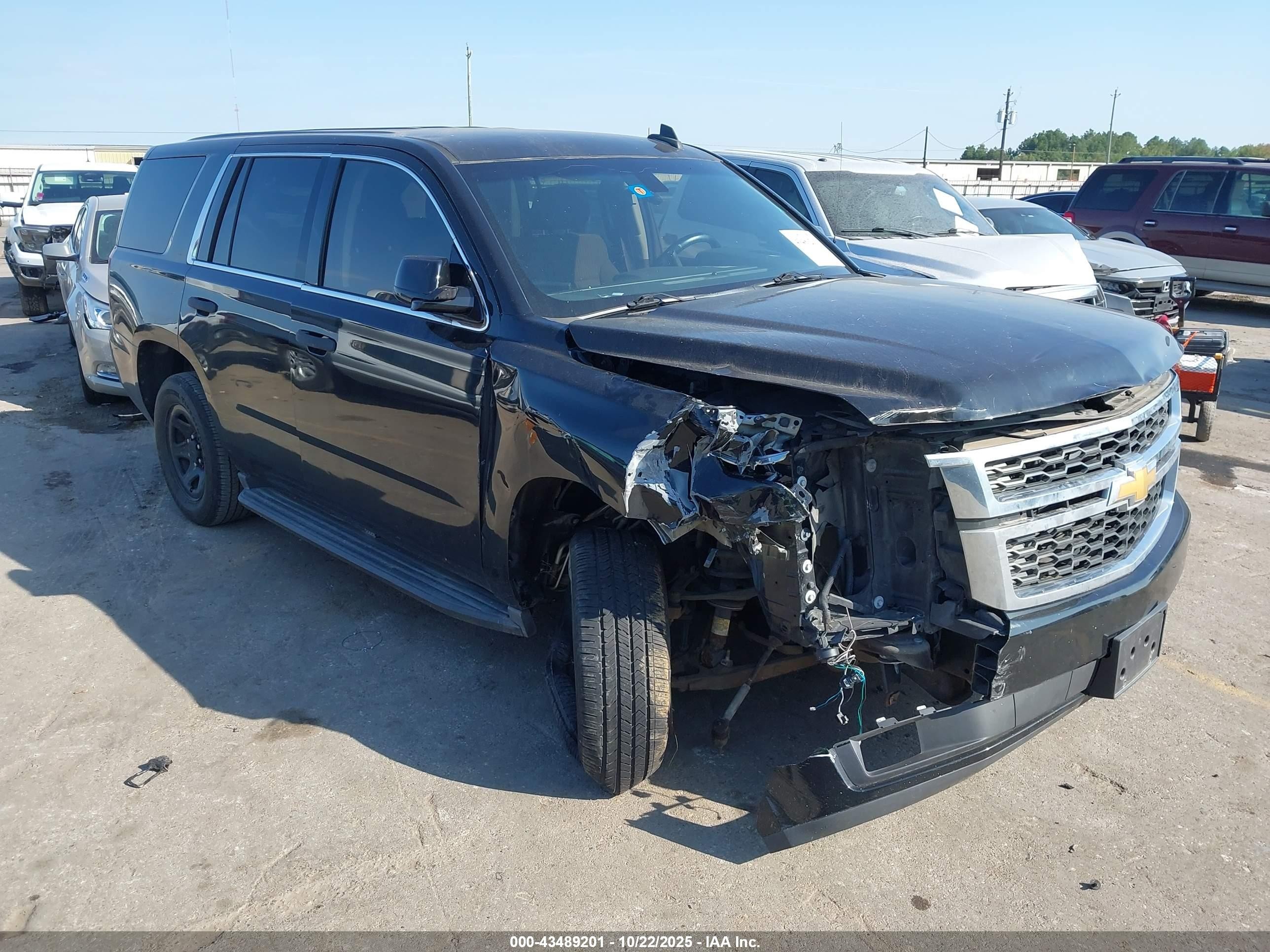 2015 Chevrolet Tahoe Commercial, VIN 1GNLC2EC9FR698820 — Front end