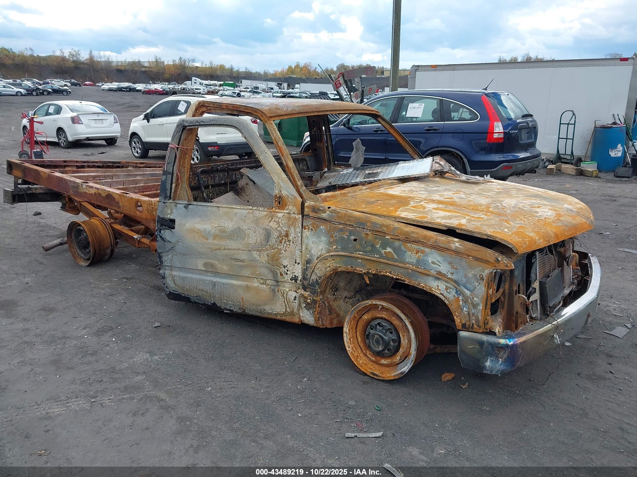 1998 GMC Sierra 3500, VIN 1GTHK34R4WF042376 — All over