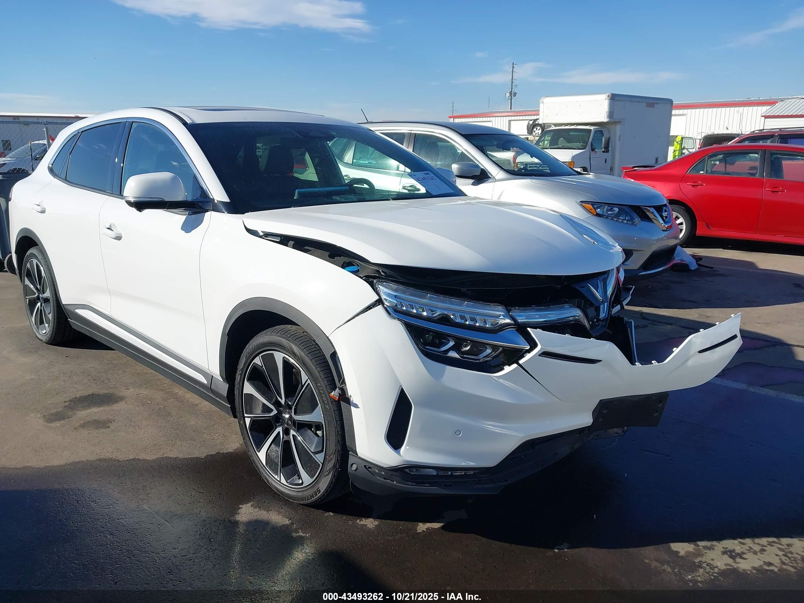 2024 VinFast VF 8 Plus, VIN RLLV1AFA2RH006654 — Front end