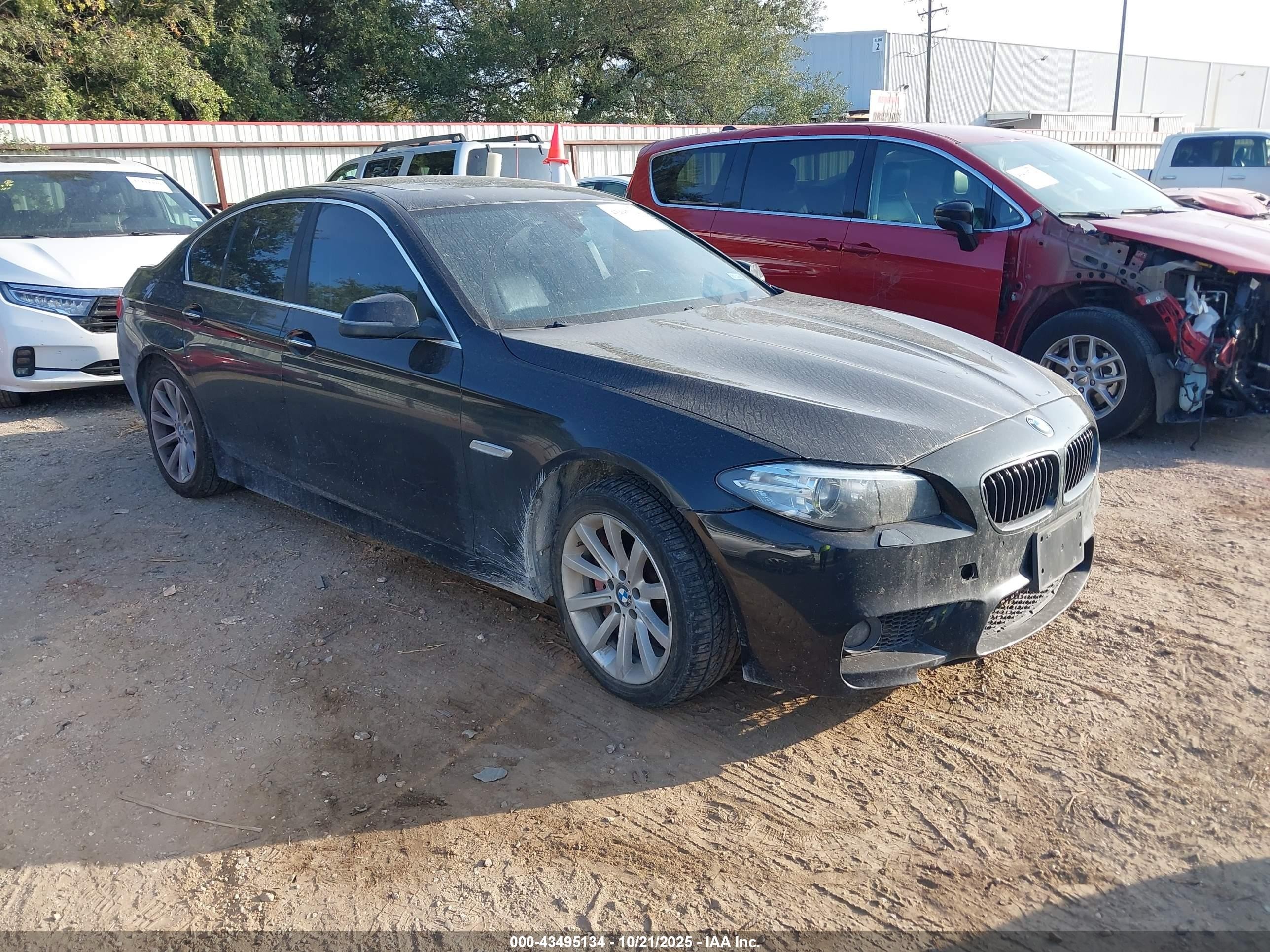 2014 BMW 5 Series 535i xDrive, VIN WBA5B3C5XED534628 — Rear end