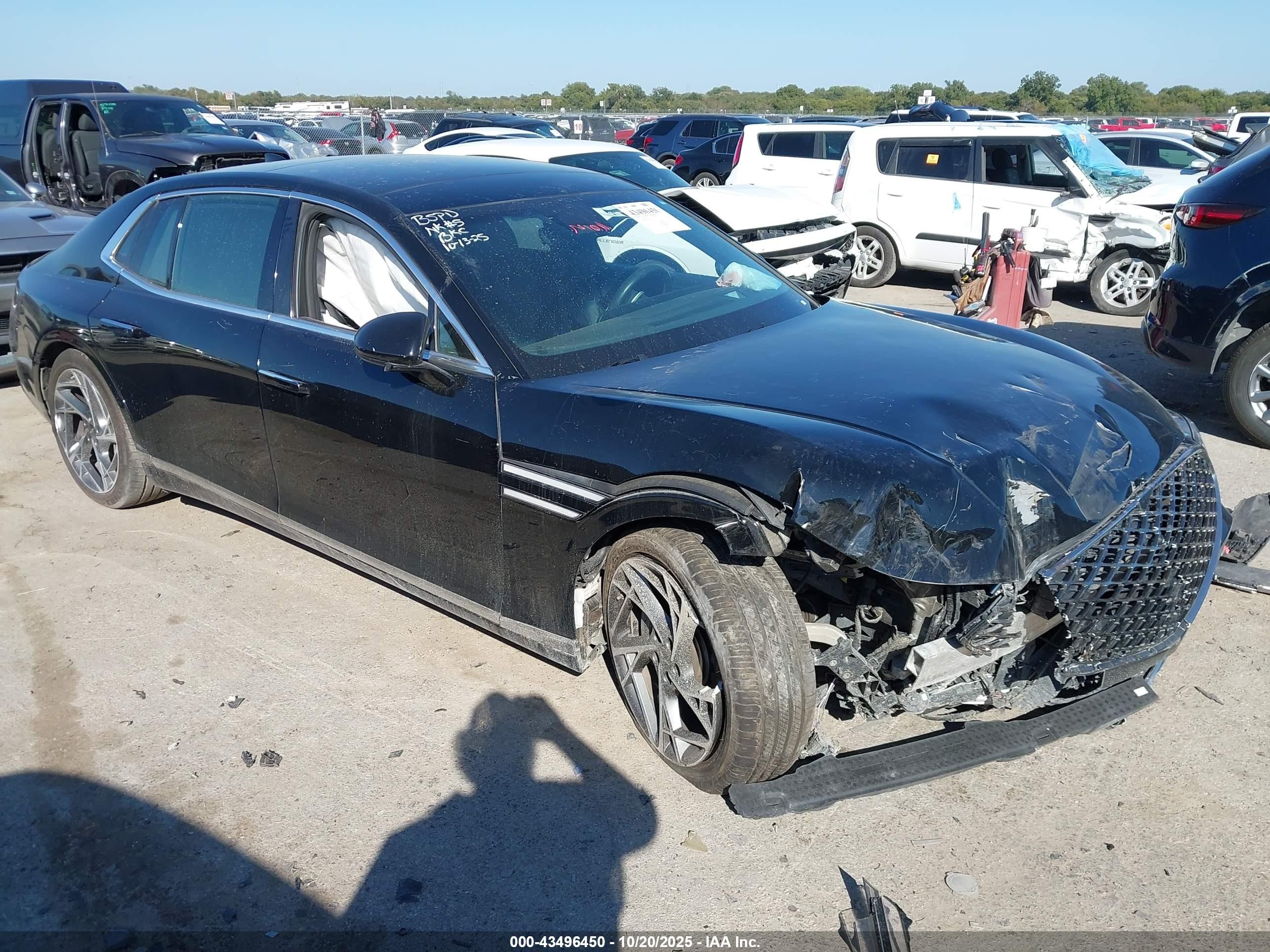 2023 Genesis G90, VIN KMTFB4SD0PU019986 — Перед