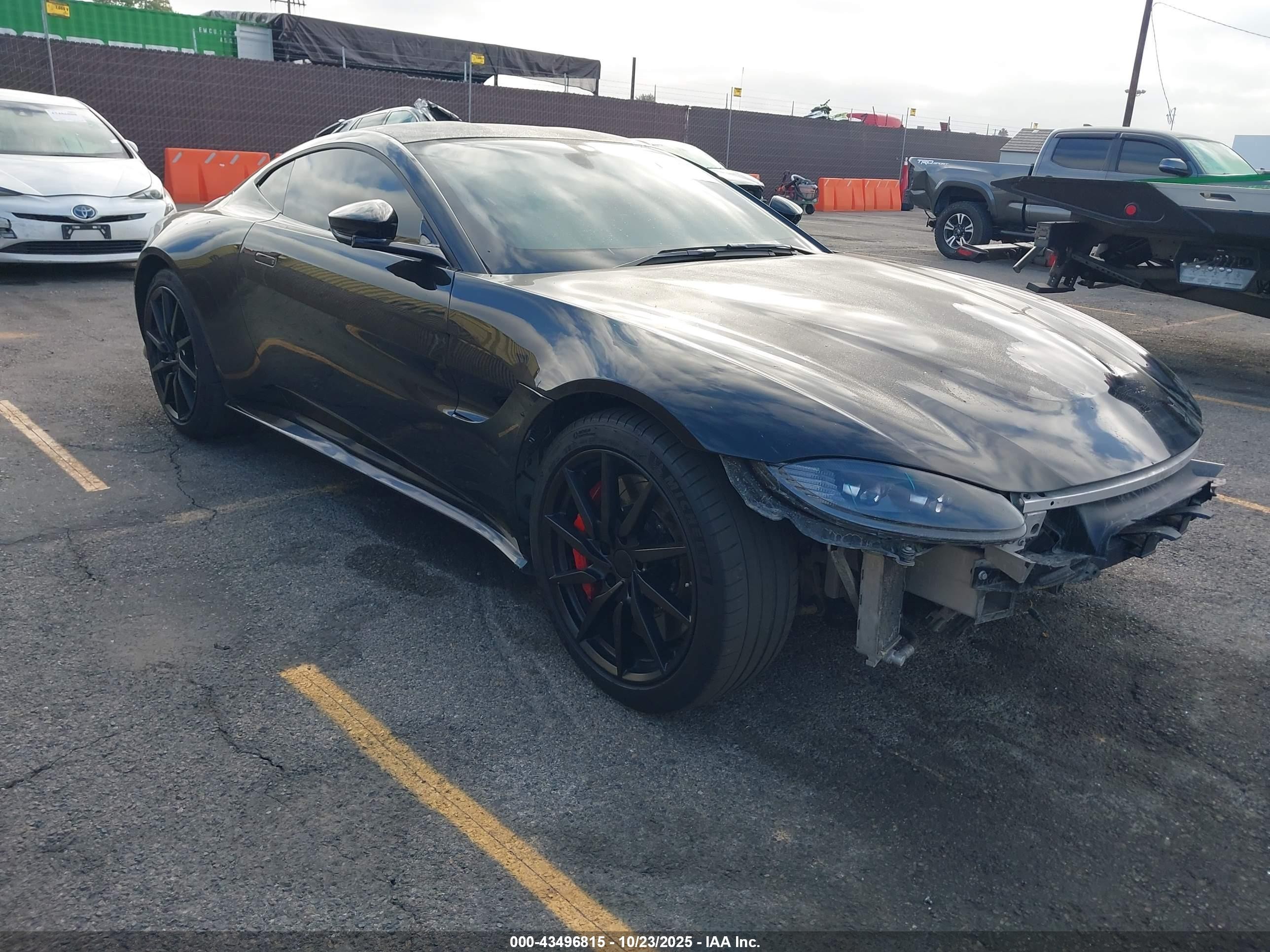 2019 Aston Martin Vantage, VIN SCFSMGAWXKGN00848 — Front end